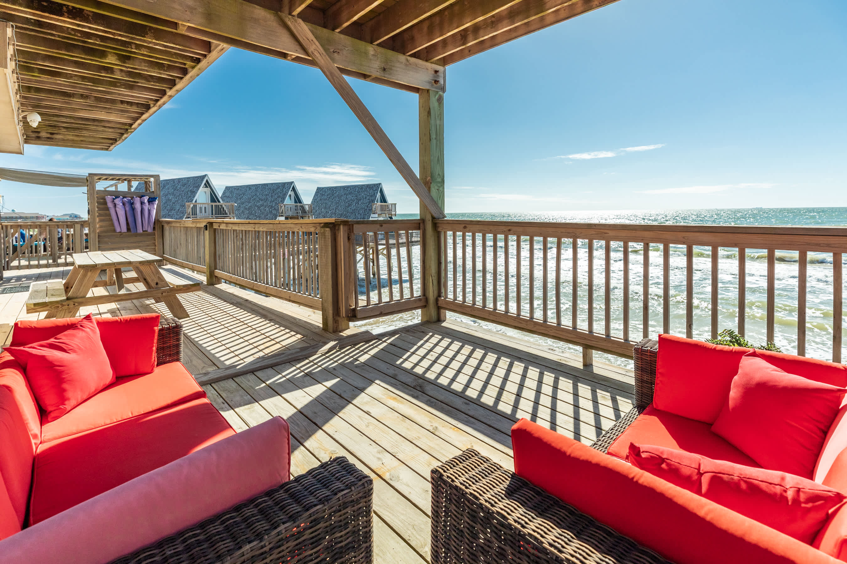 Paradise Point Barefoot Beachfront Living