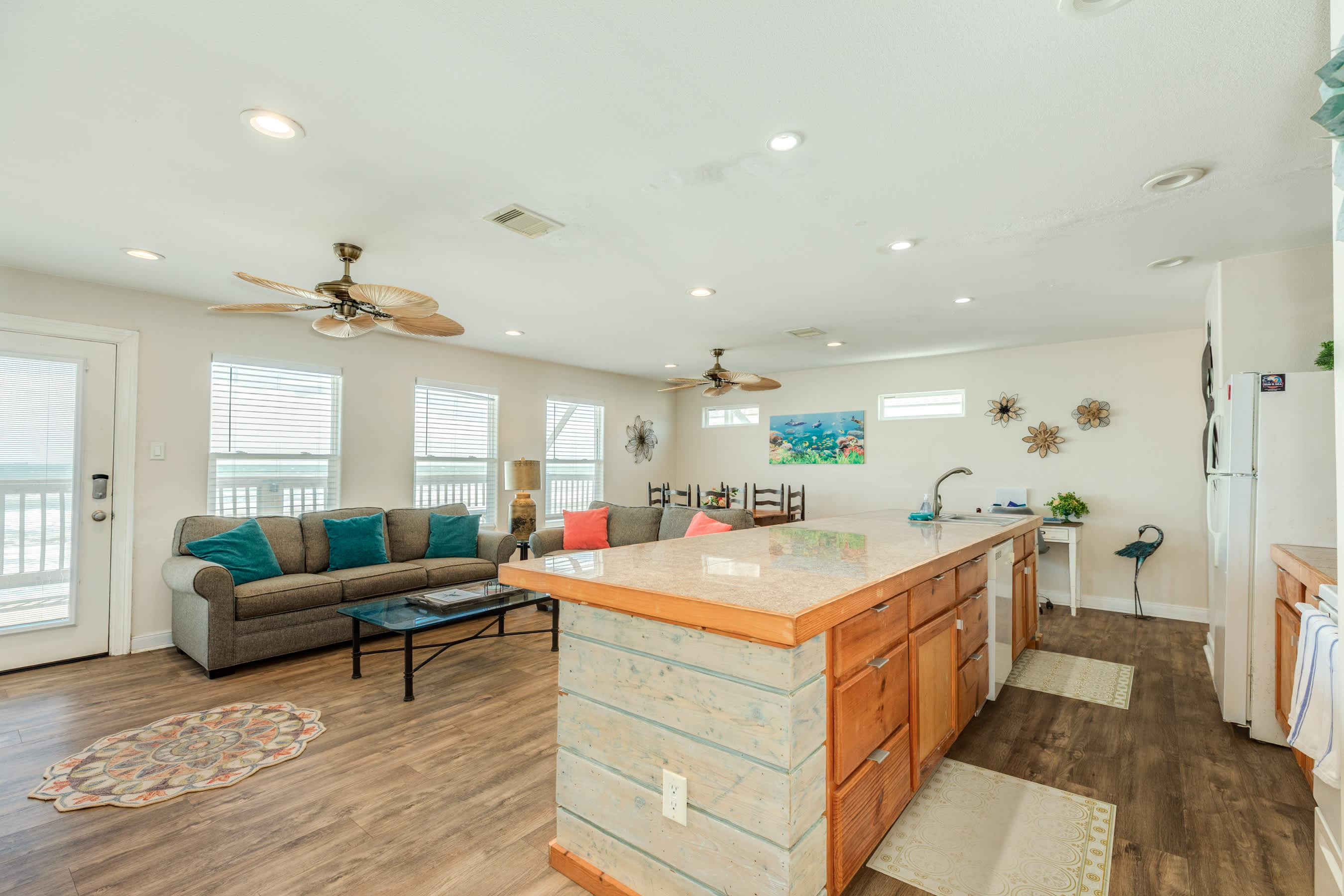 Paradise Point Barefoot Beachfront Living 8