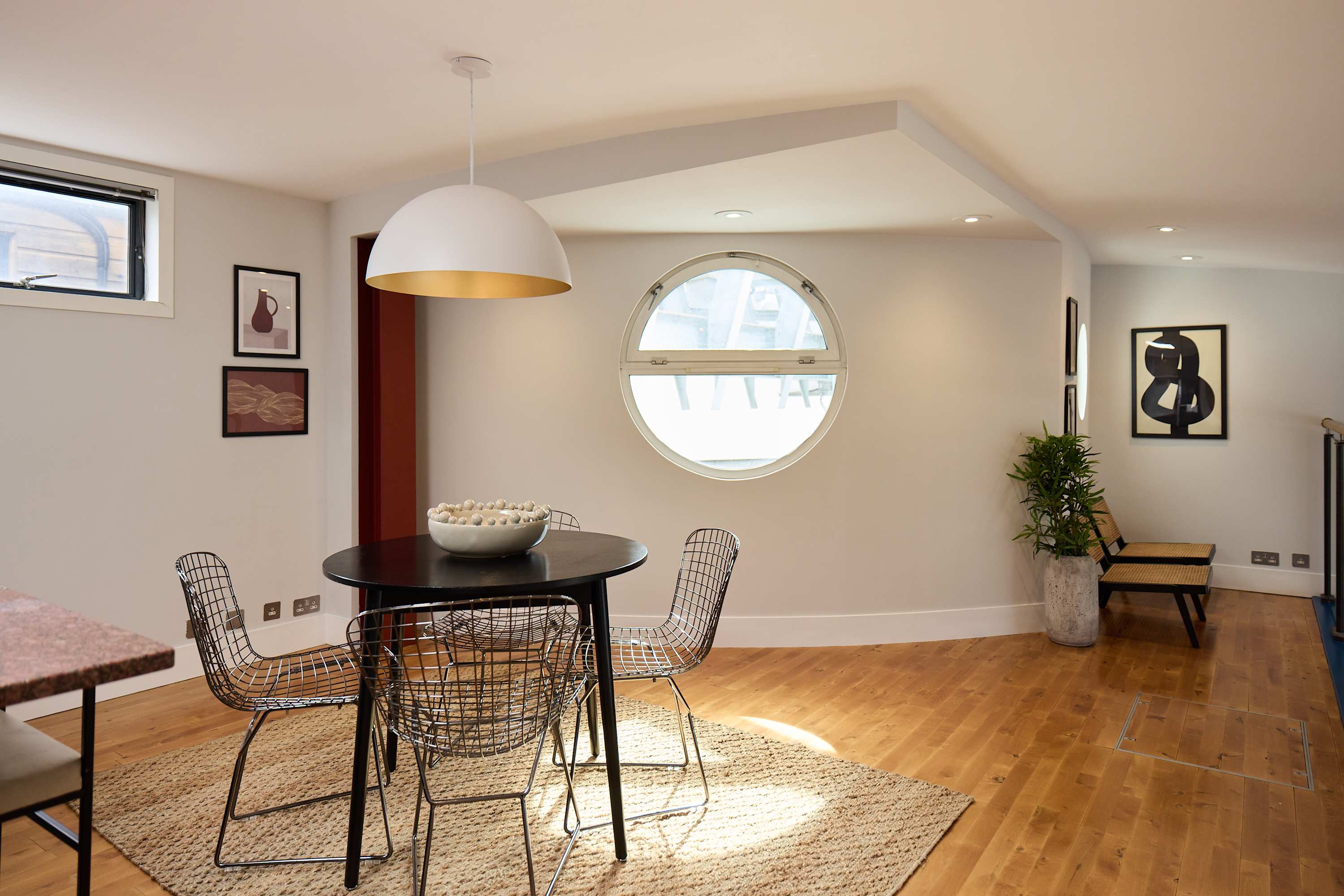 The Union Gallery Loft in Kingsland Road 78 E2 8DP - Property image 3 - VivreStays