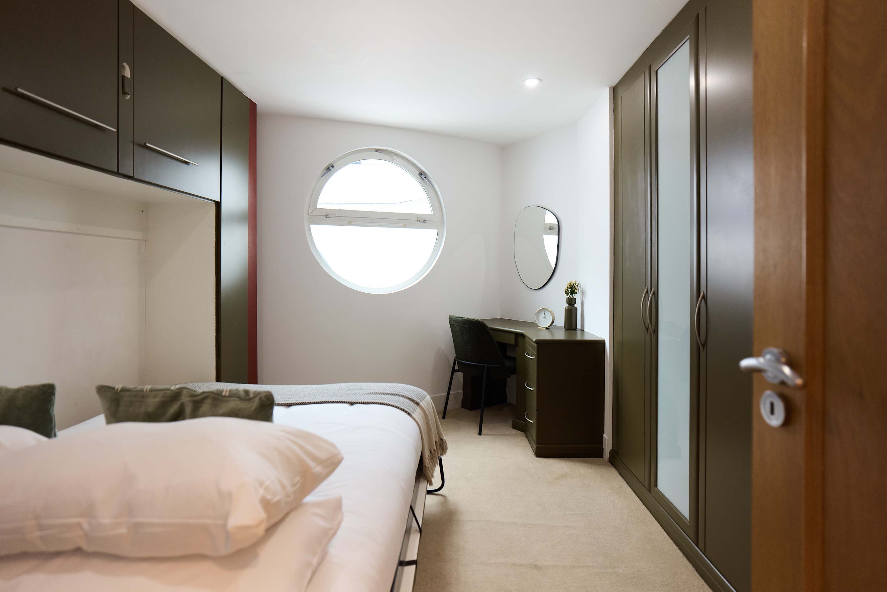 The Union Gallery Loft in Kingsland Road 78 E2 8DP - Property image 18 - VivreStays