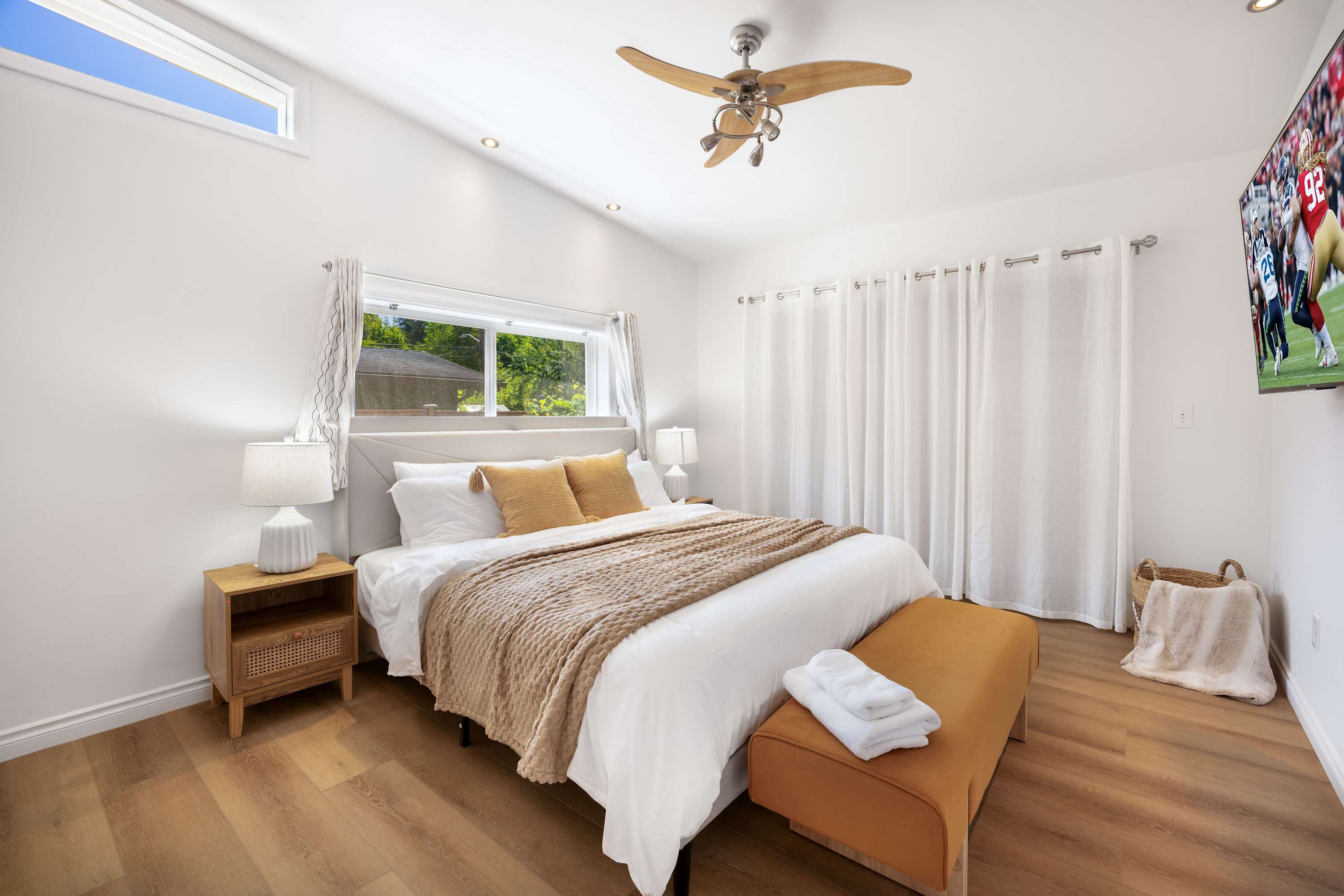 Private 1BR Retreat, King Bed, Single-Level
