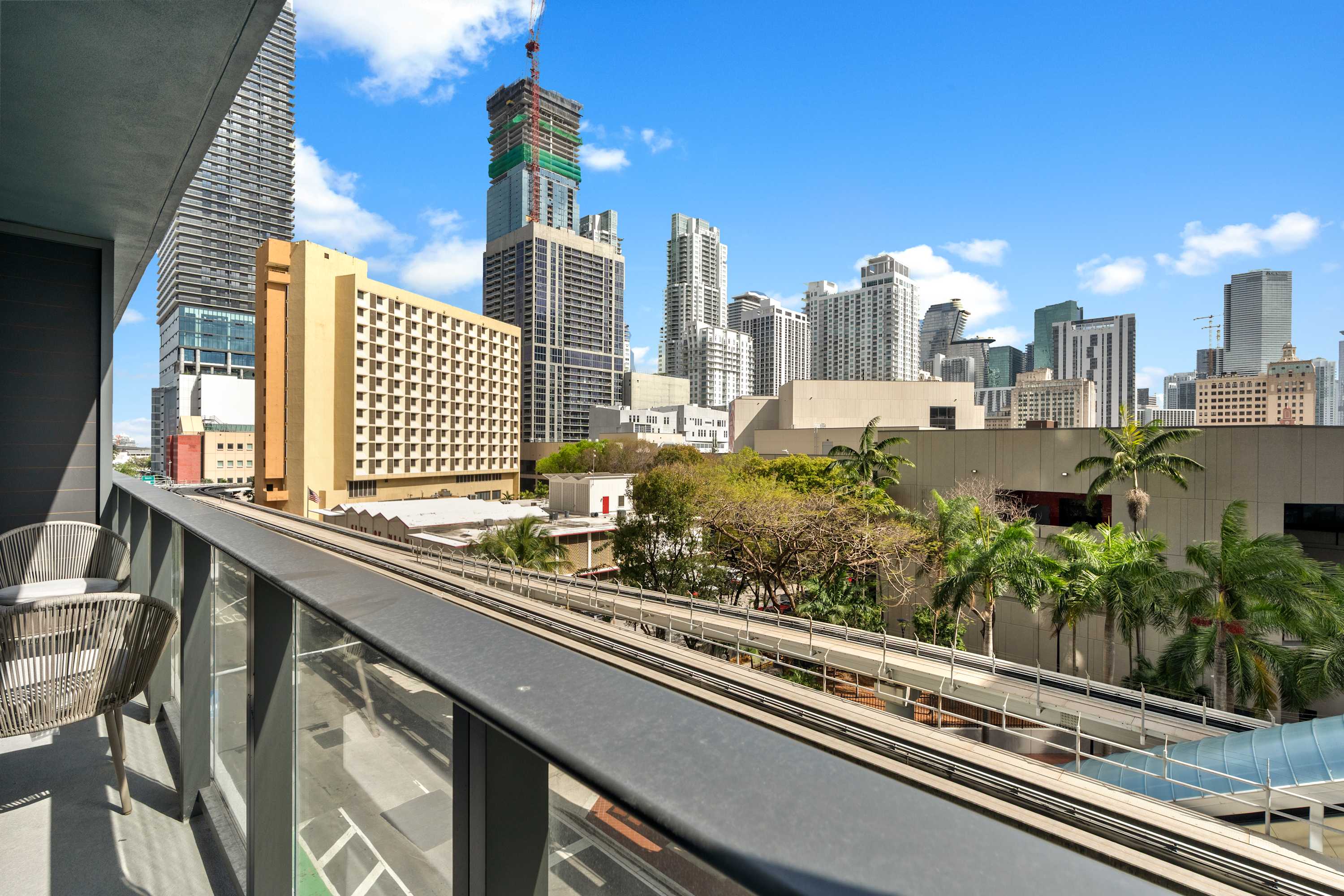 Prime Location Condo | Close to Kaseya Center