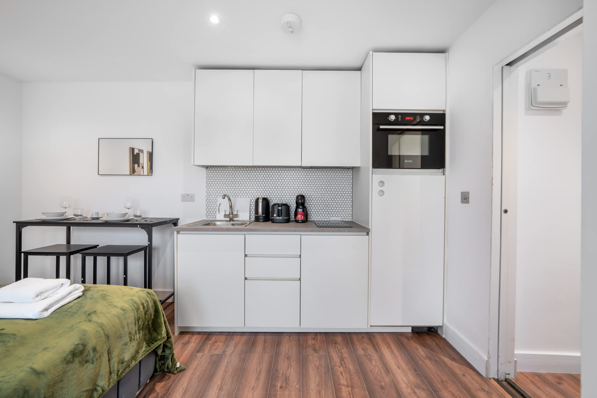 Comfort Studio with Terrace in Knightsbridge in Beaufort Gardens SW3 1QH - Property image 5 - VivreStays