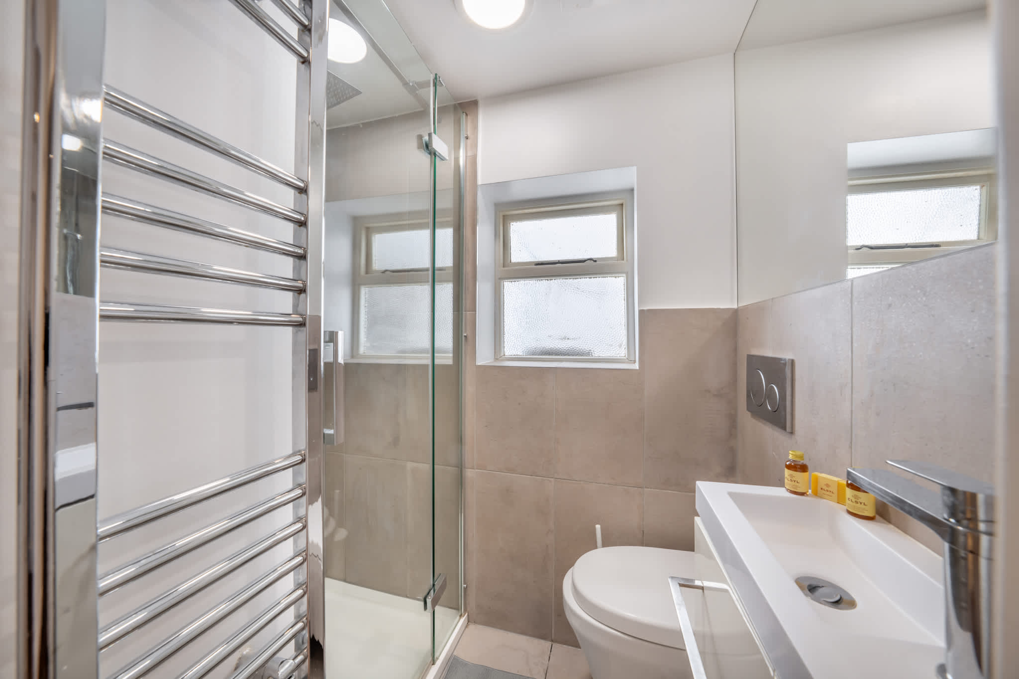 Comfort Studio with Terrace in Knightsbridge in Beaufort Gardens SW3 1QH - Property image 11 - VivreStays