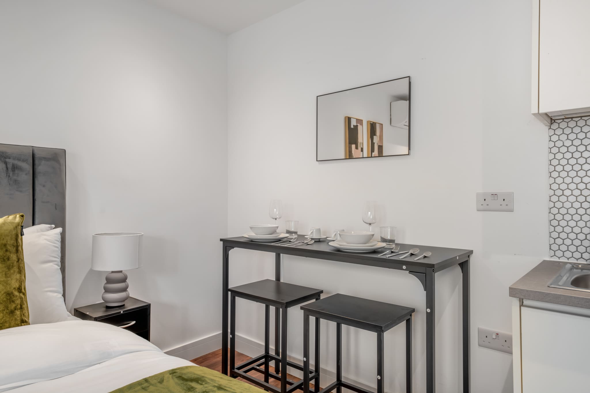 Comfort Studio with Terrace in Knightsbridge in Beaufort Gardens SW3 1QH - Property image 7 - VivreStays