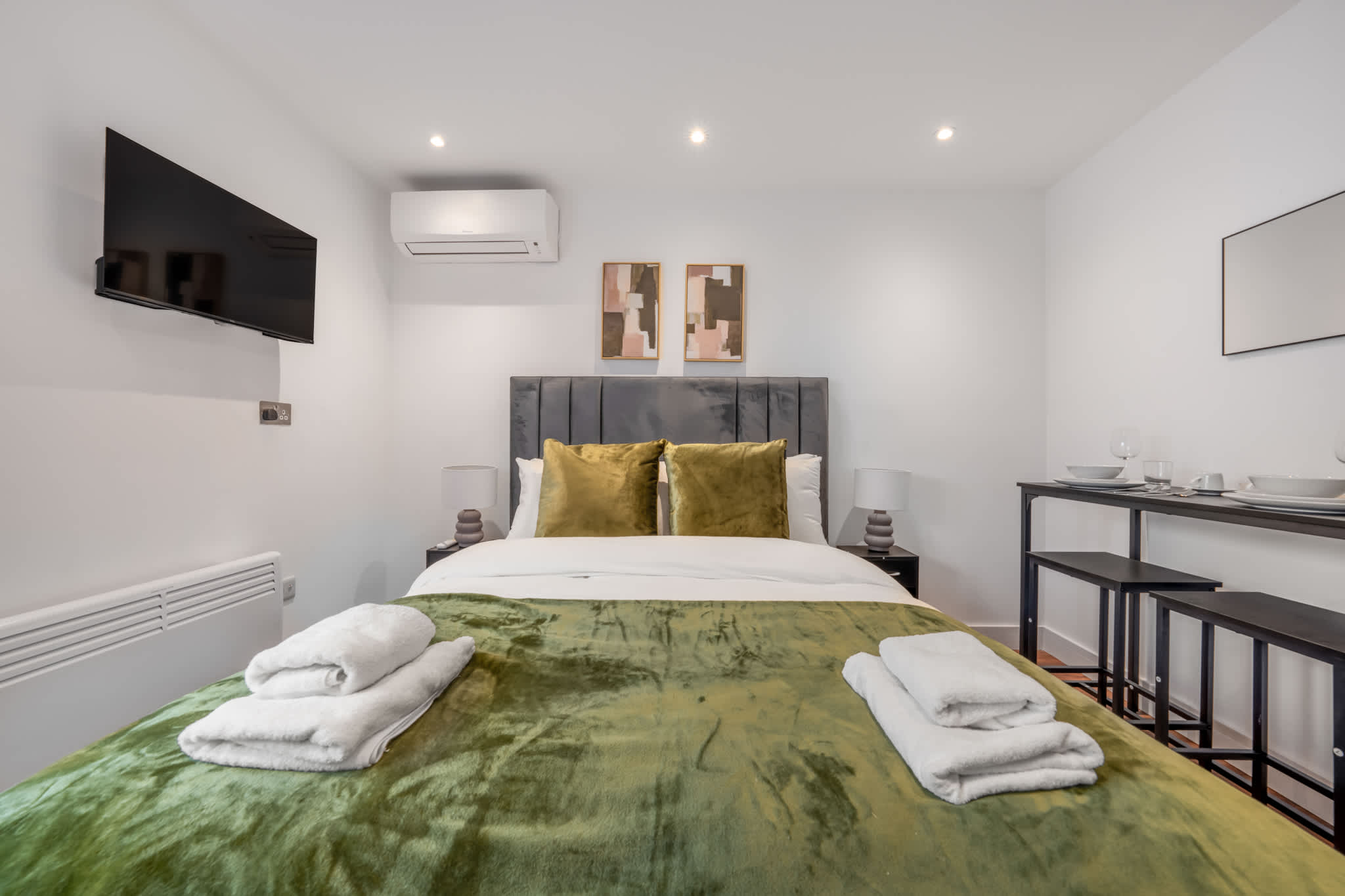 Comfort Studio with Terrace in Knightsbridge in Beaufort Gardens SW3 1QH - Property image 3 - VivreStays