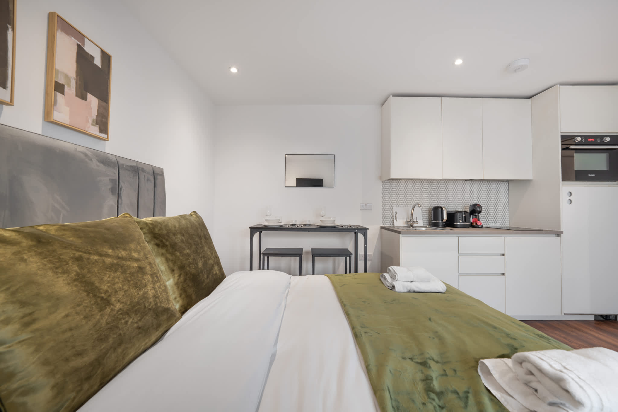 Comfort Studio with Terrace in Knightsbridge in Beaufort Gardens SW3 1QH - Property image 8 - VivreStays