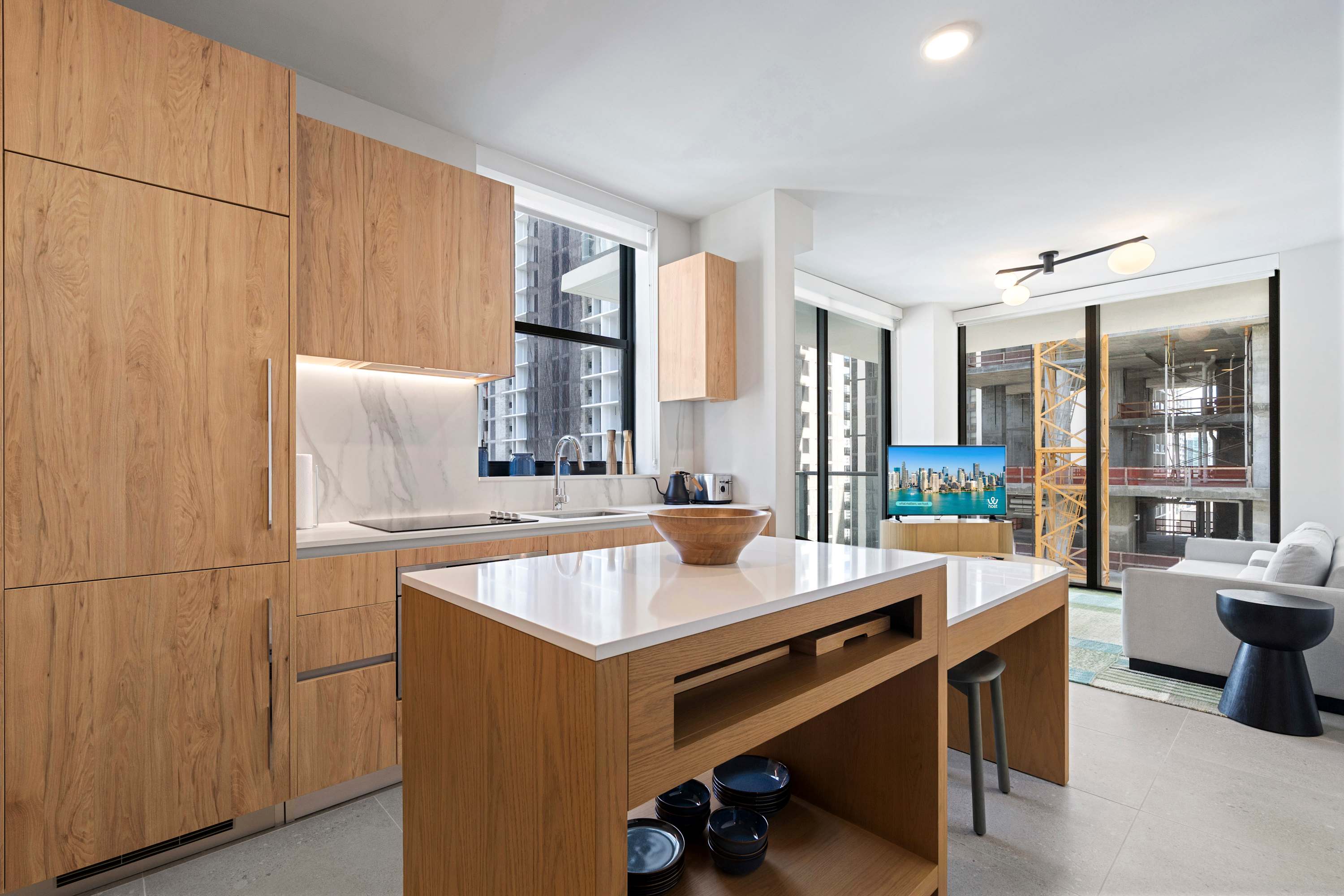 Downtown Miami Condo | Walk to Bayside
