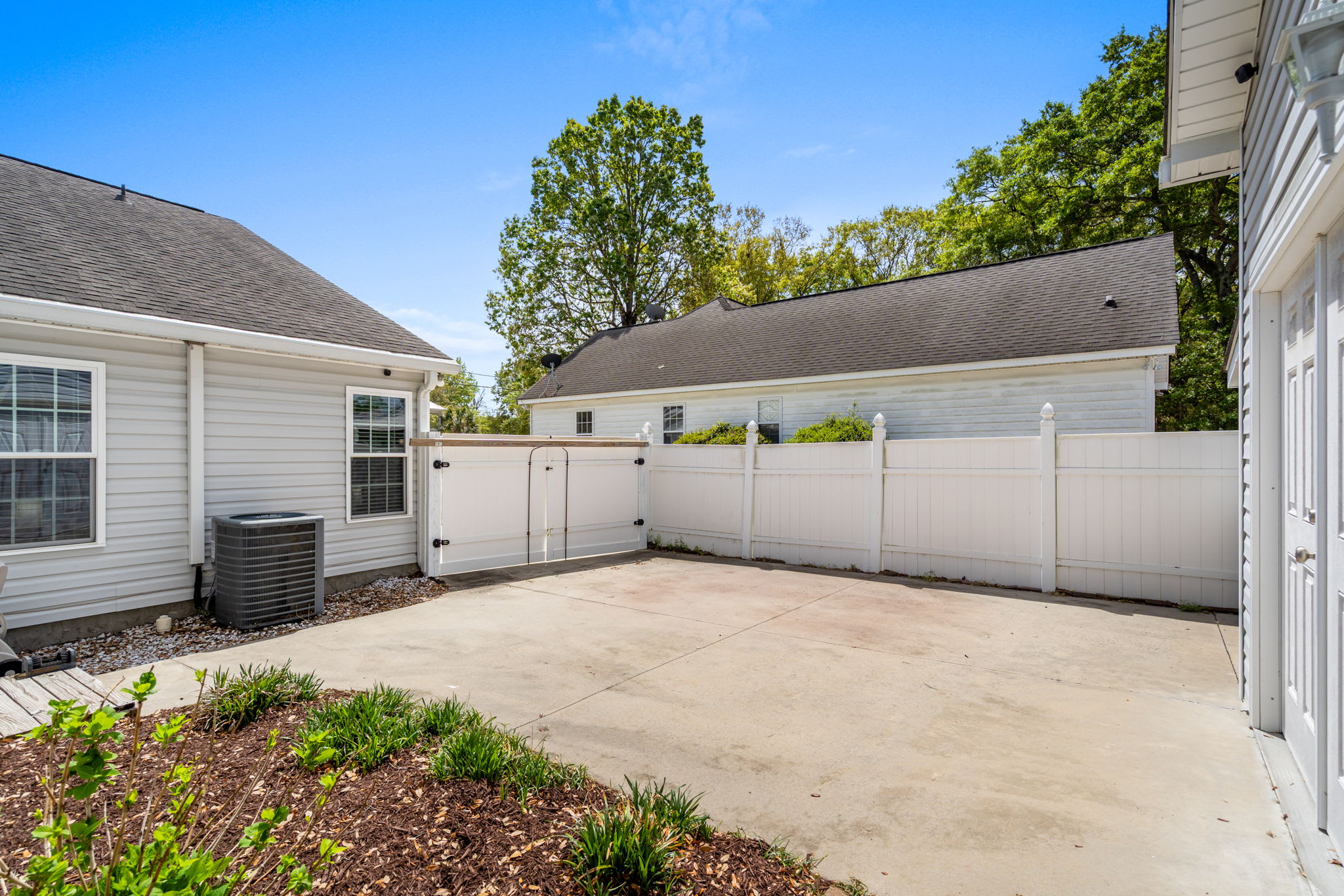 Whispering Marsh Hideaway Peaceful House | Photo 44