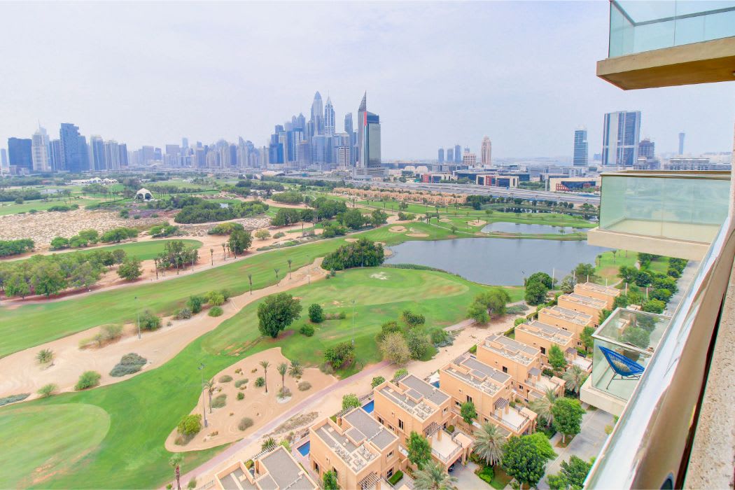 Luxury Dubai Apartment with Golf Course Views - Image 20