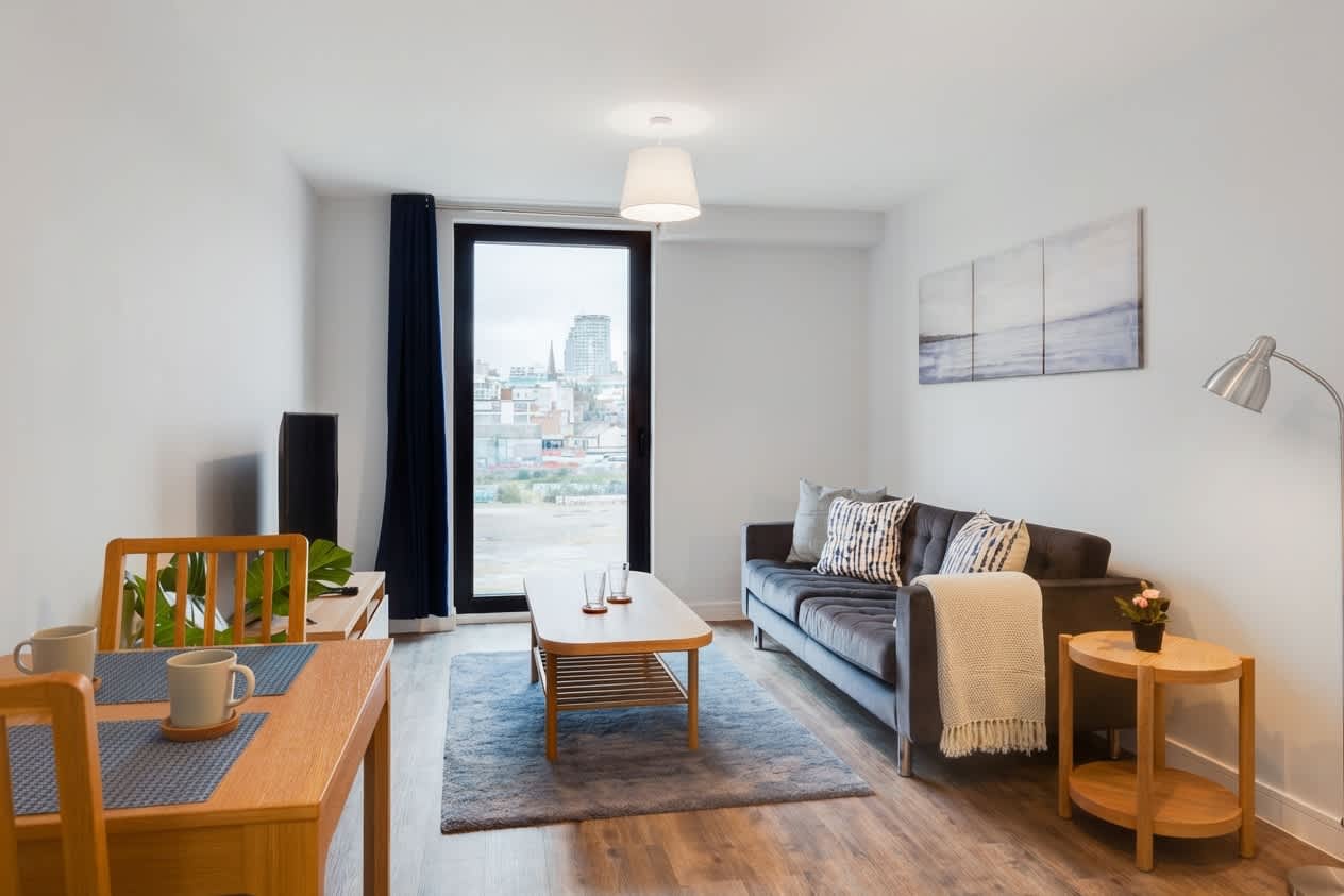 Modern & Spacious 1 Bed Flat In Central Birmingham in 262 Bradford Street, B12 0AL Birmingham