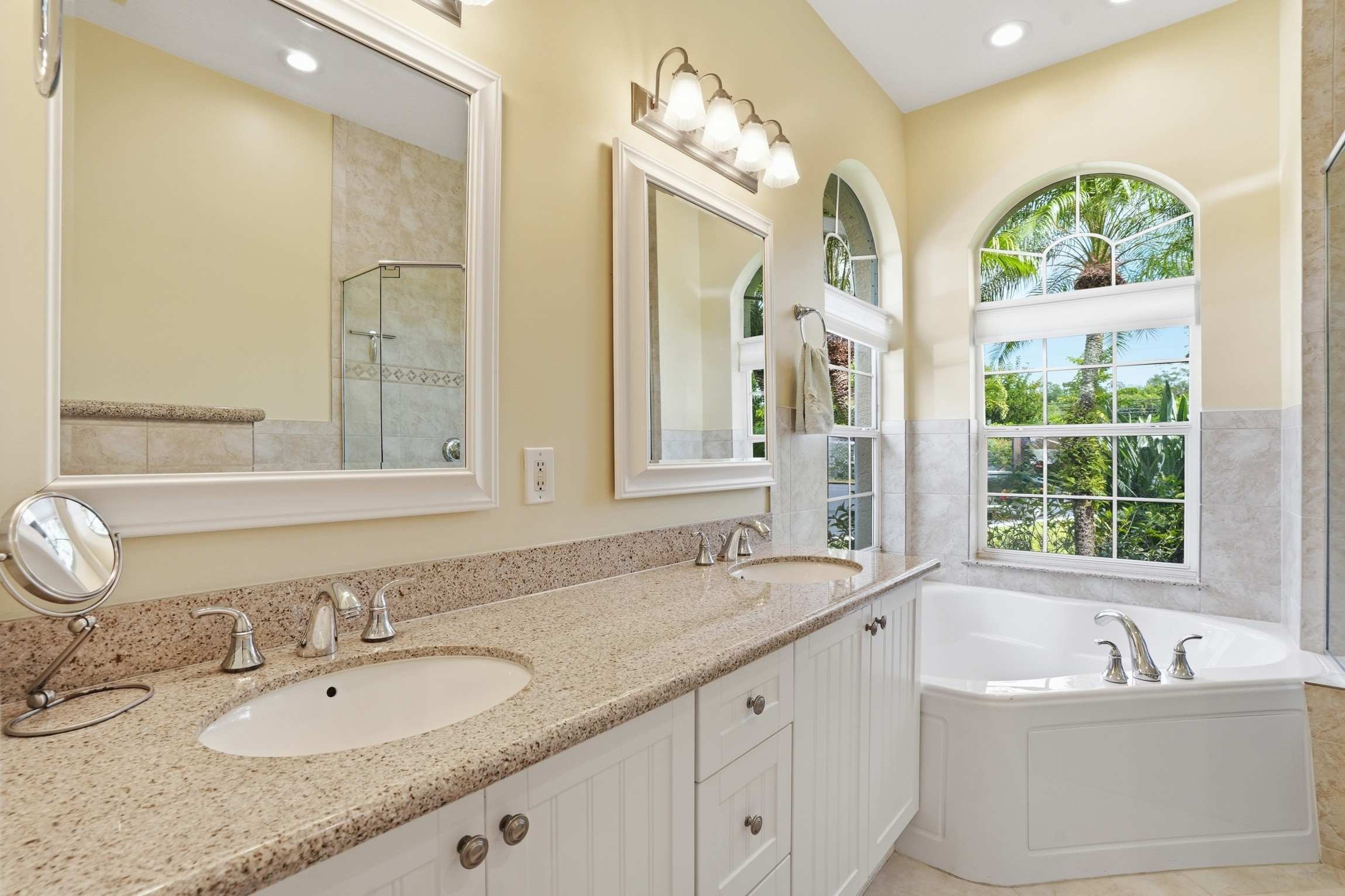 Naples Vineyards Living Private Pool Spa | Photo 21