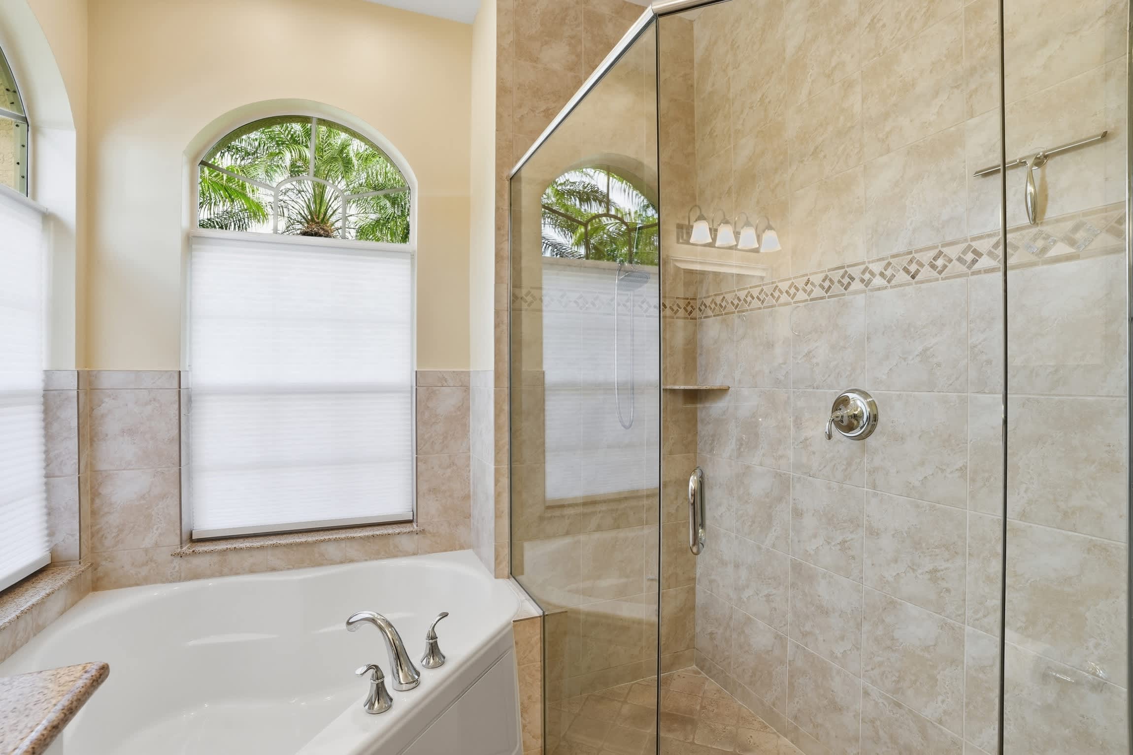 Naples Vineyards Living Private Pool Spa | Photo 25