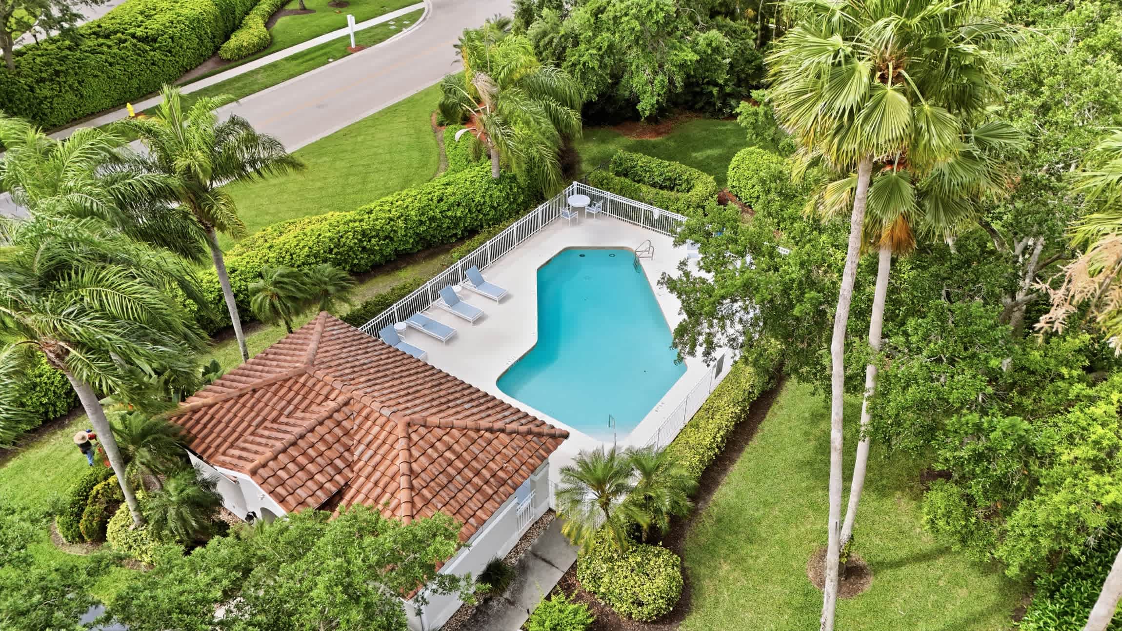 Naples Vineyards Living Private Pool Spa | Photo 45