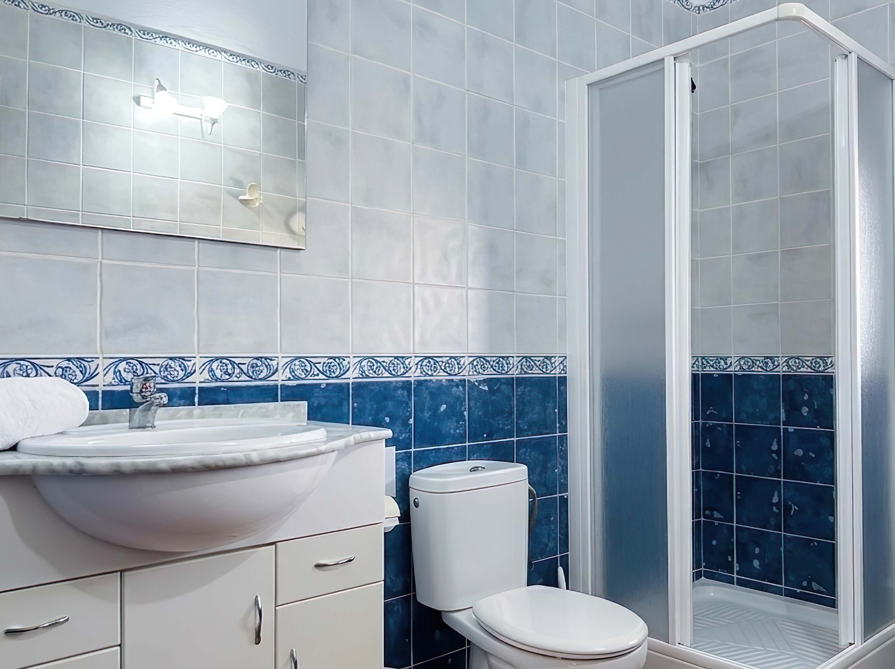 Chalet con piscina privada grupos de 6 personas - image 6