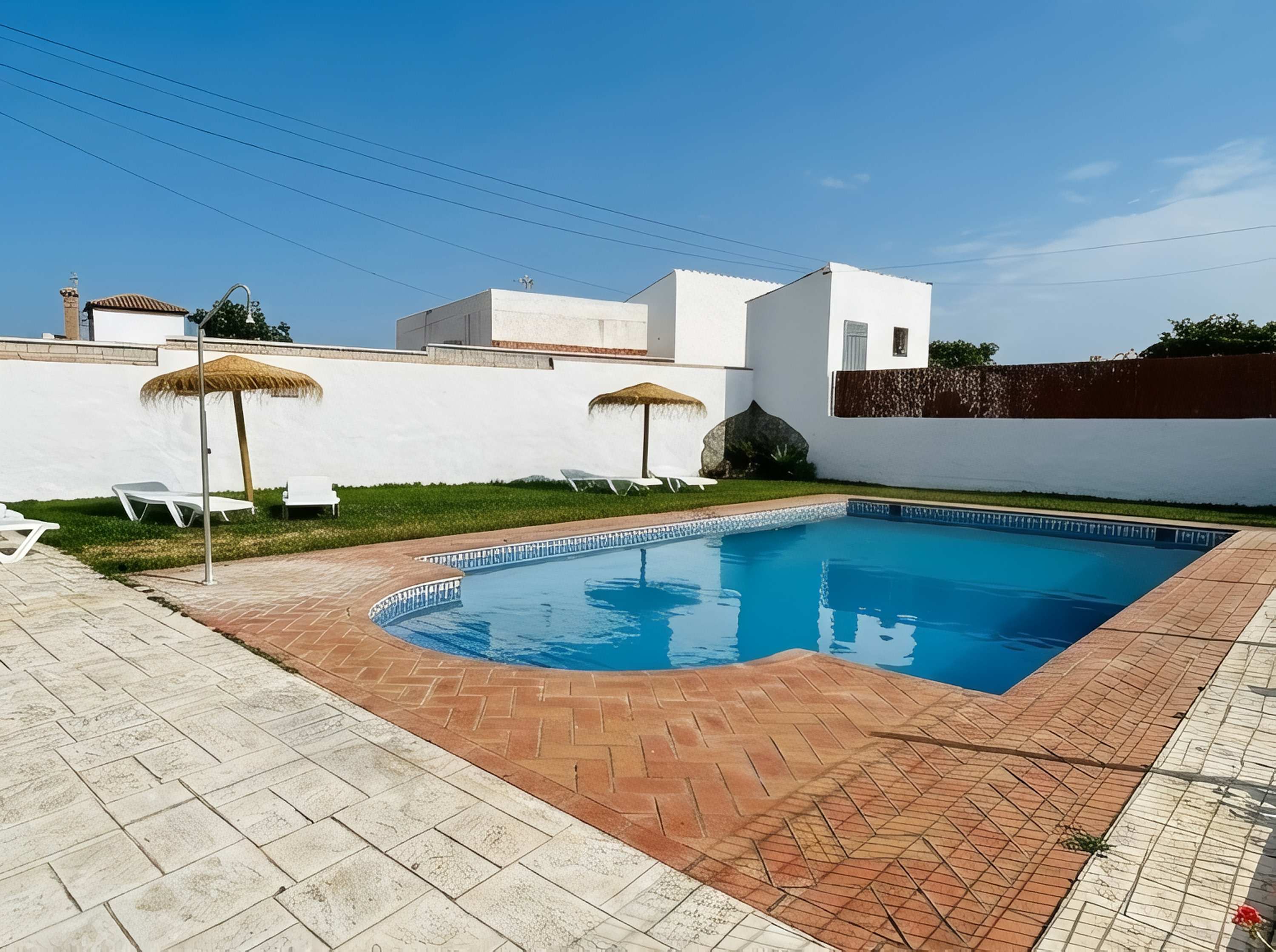 Chalet con piscina privada grupos de 6 personas - image 5