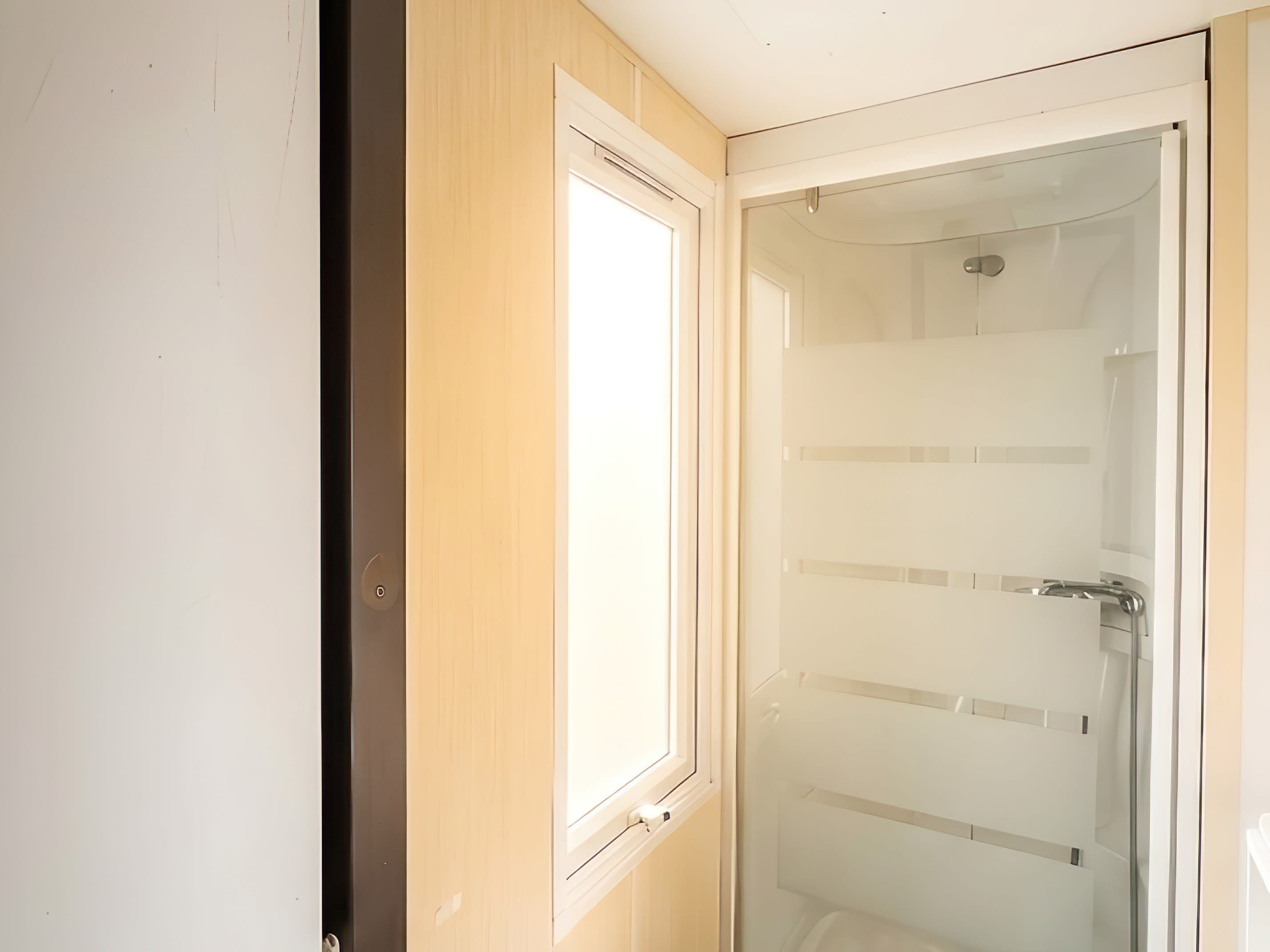 Alojamiento en Conil a 5 min del mar, con WiFi y terraza con piscina - image 13