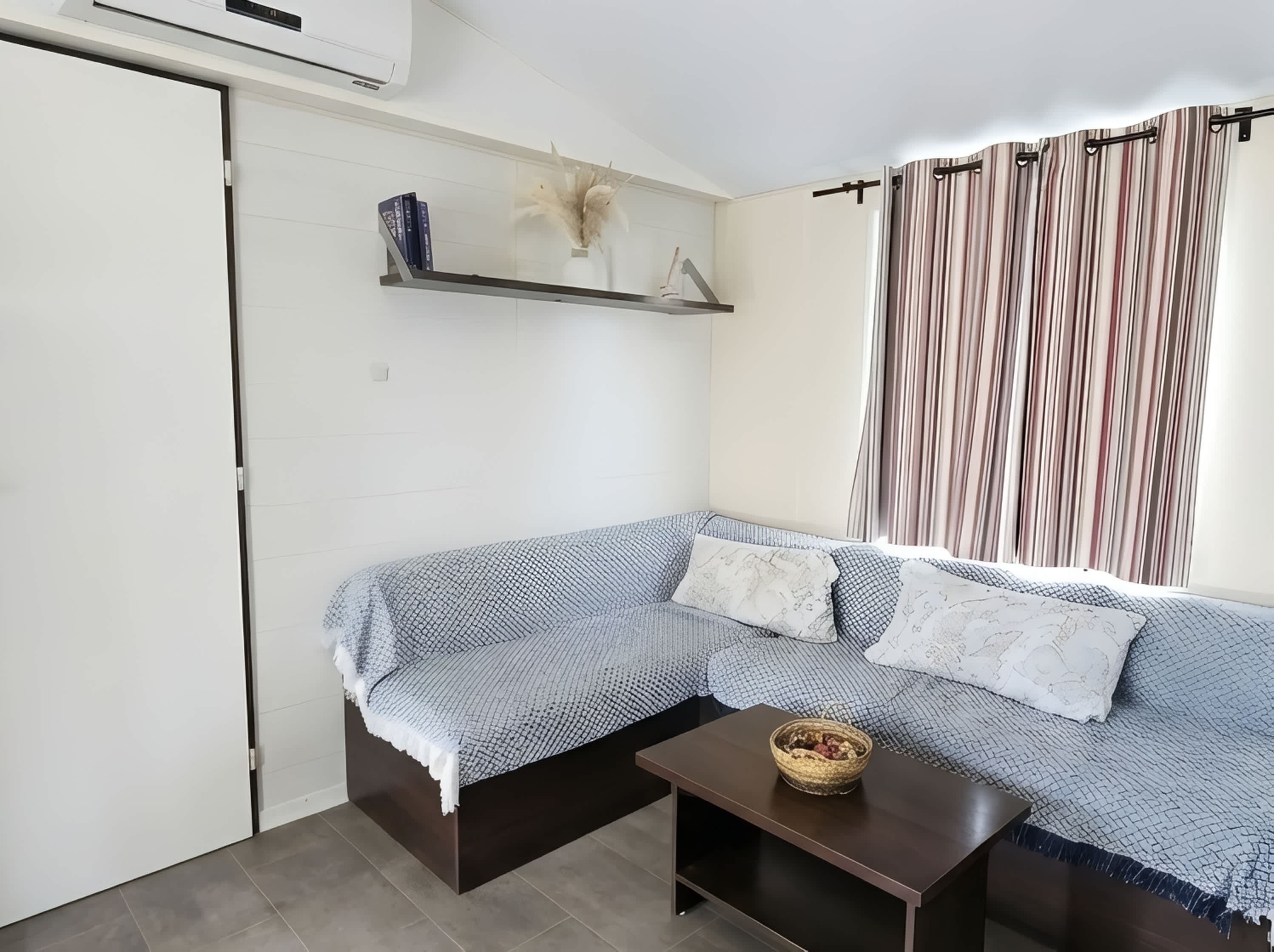 Alojamiento en Conil a 5 min del mar, con WiFi y terraza con piscina - image 6