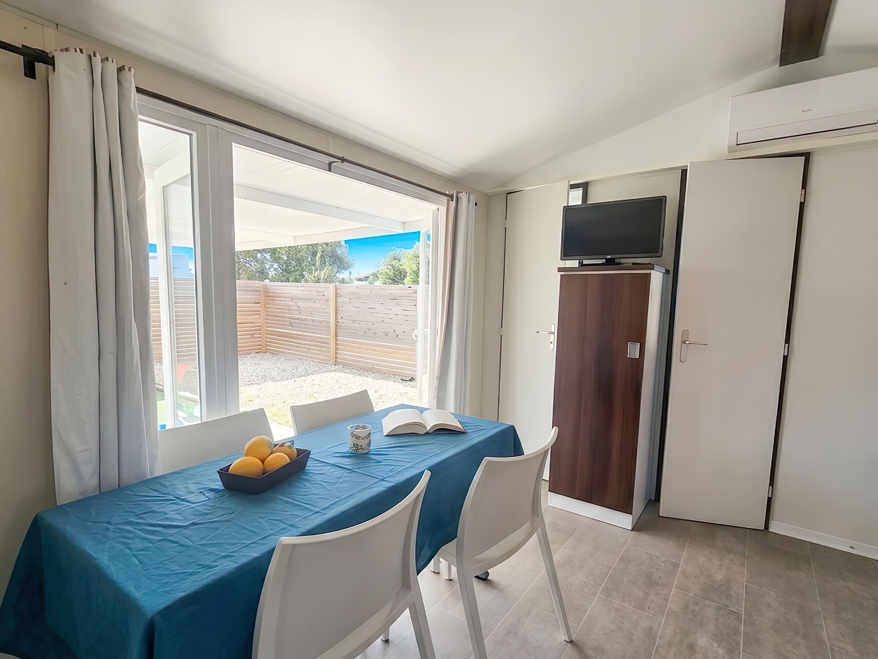 Alojamiento en Conil a 5 min del mar, con WiFi y terraza con piscina - image 7