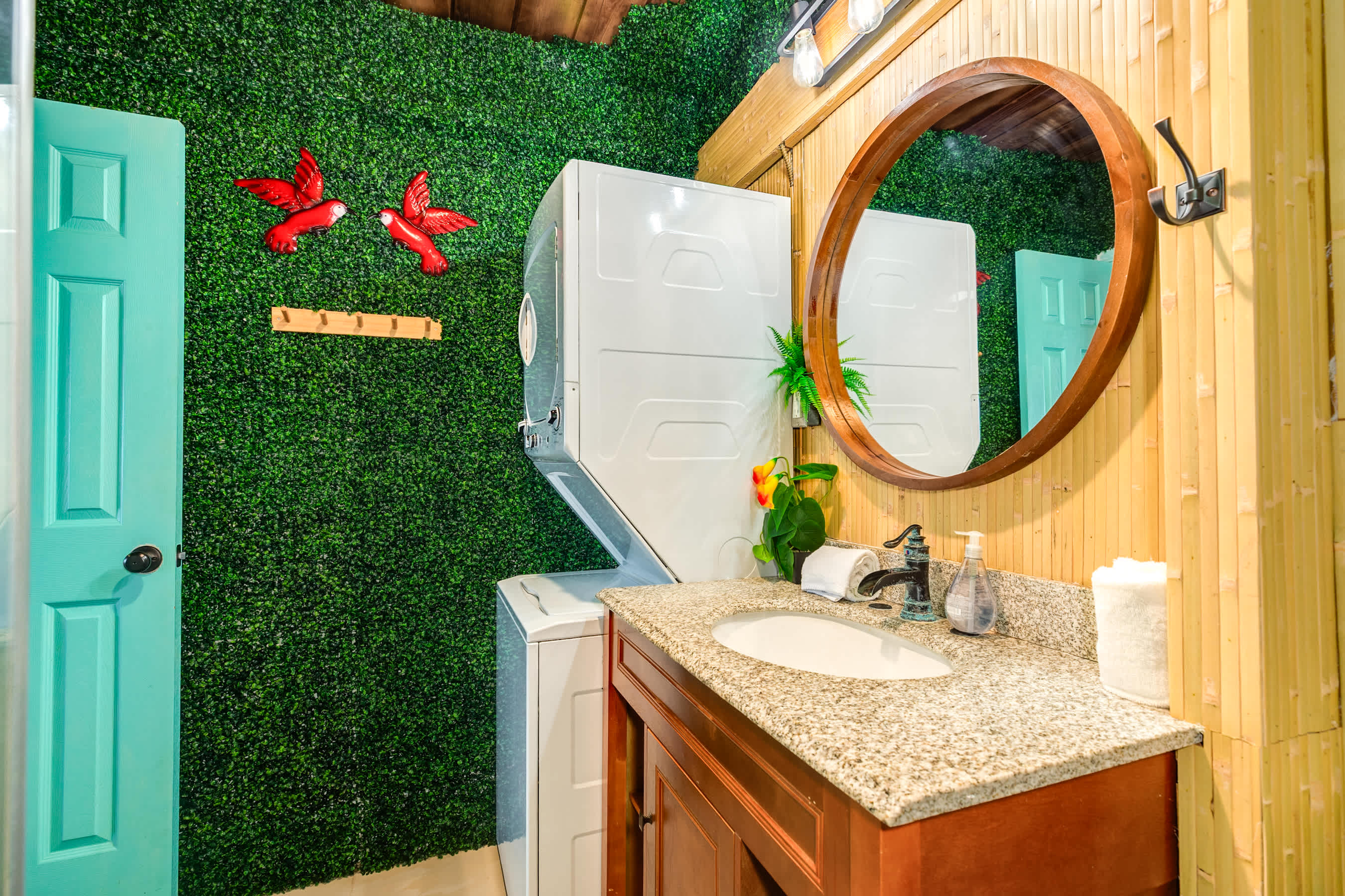 The Polynesian A Frame Beach Hut Gulf Front Row 8