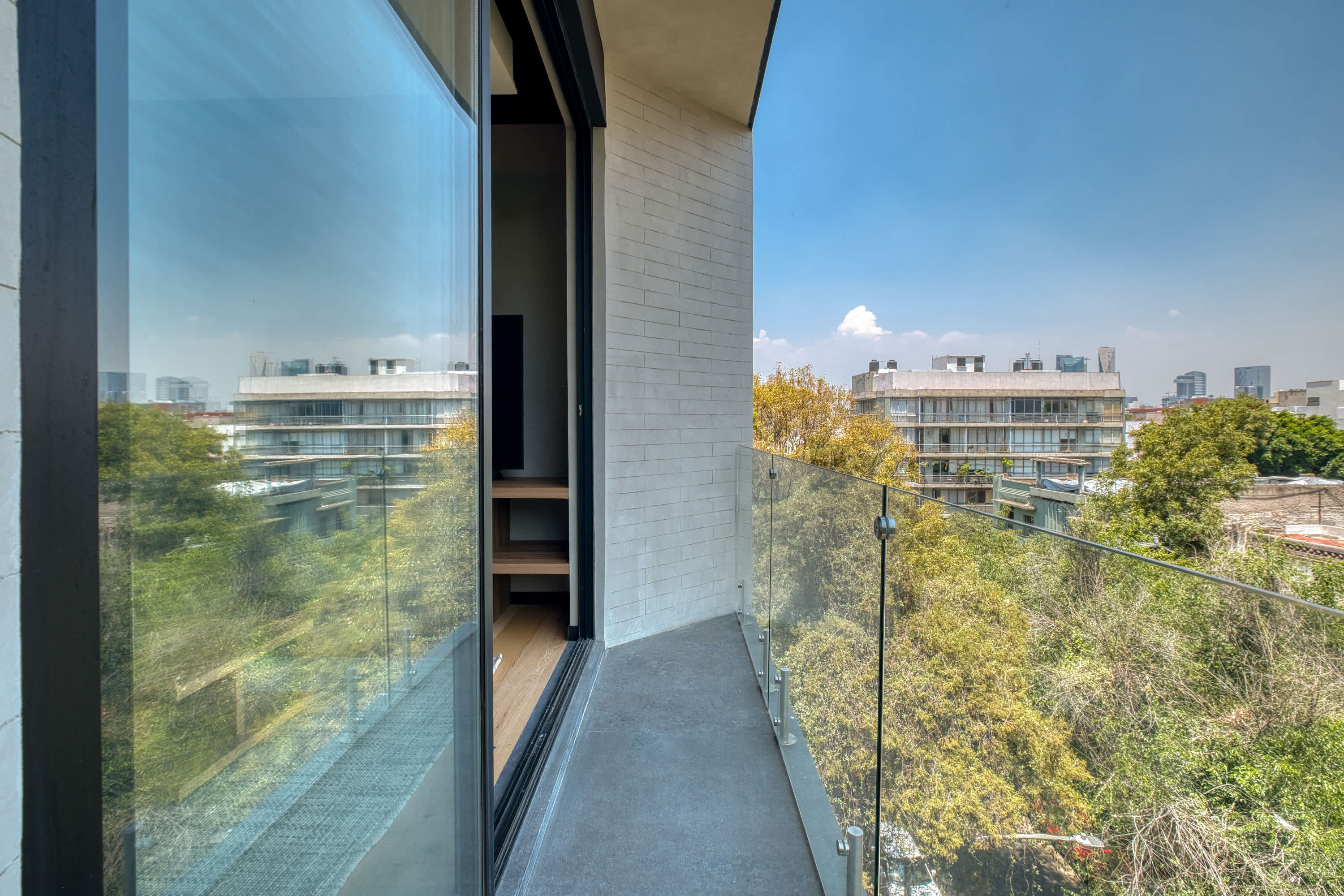 Exclusive Stay for Soccer Fans | Rooftop & Balcony 4