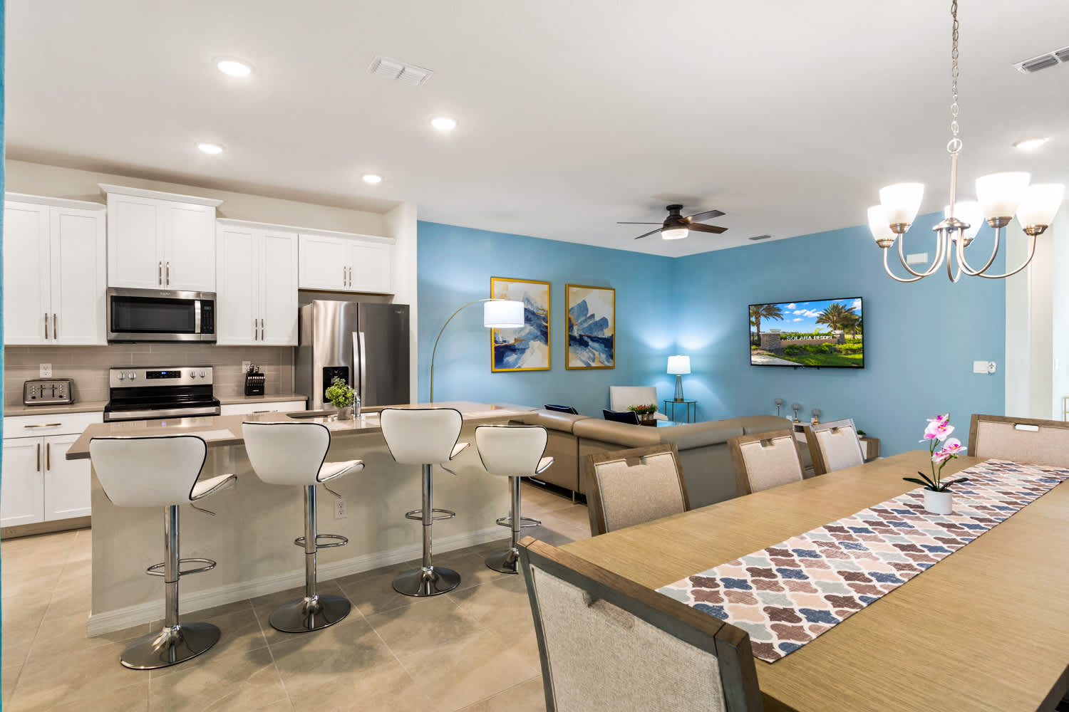 Modern 4BR Townhouse in Orlando | Near Disney
