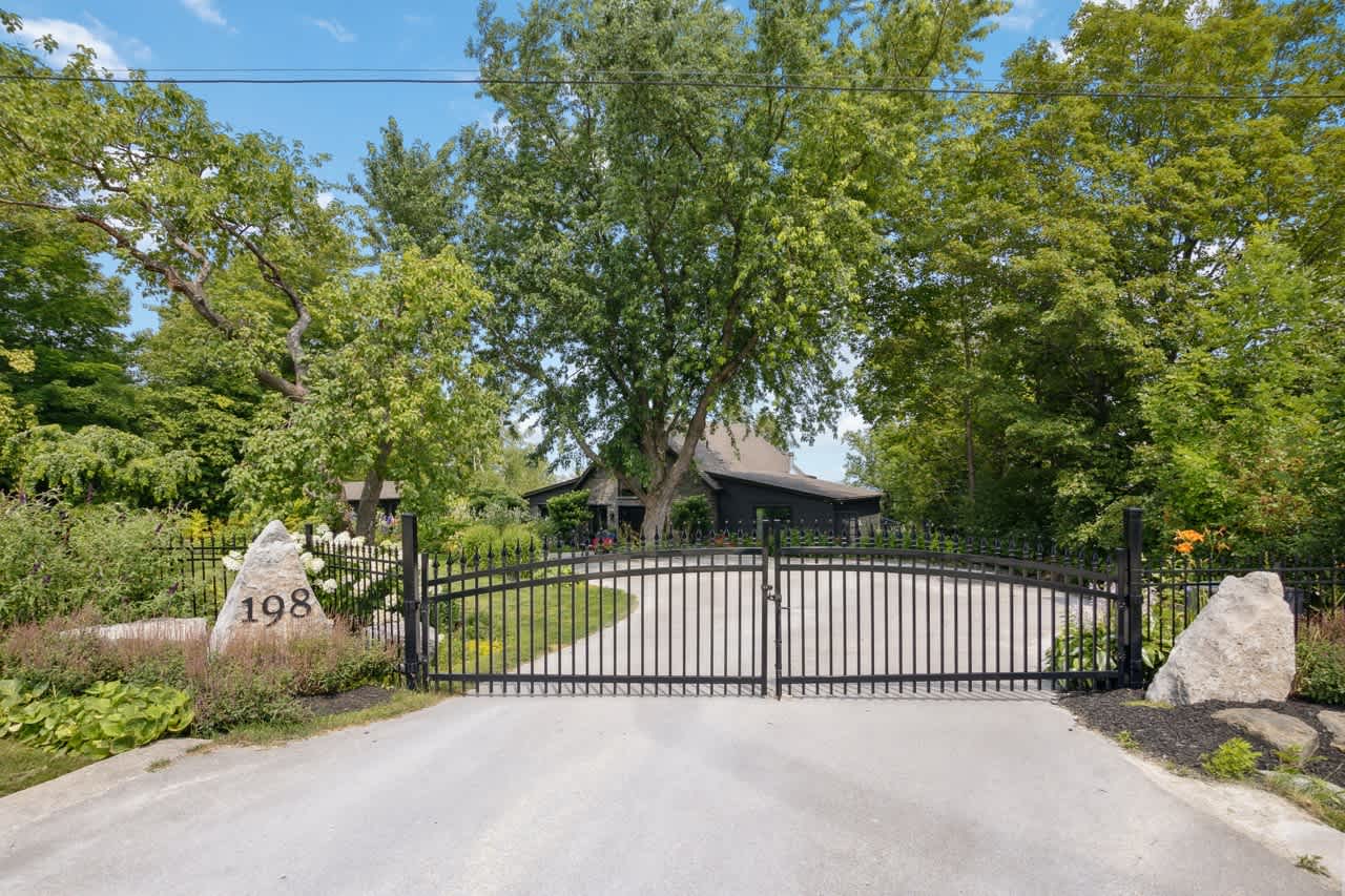 Cottage #2009|Georgian Bay|The Blue Mountains|Cottage Vacations|