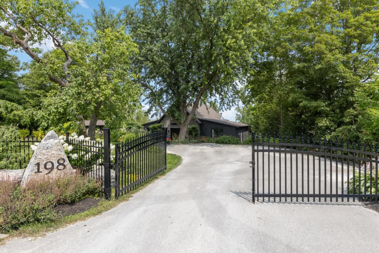 Cottage #2009|Georgian Bay|The Blue Mountains|Cottage Vacations|