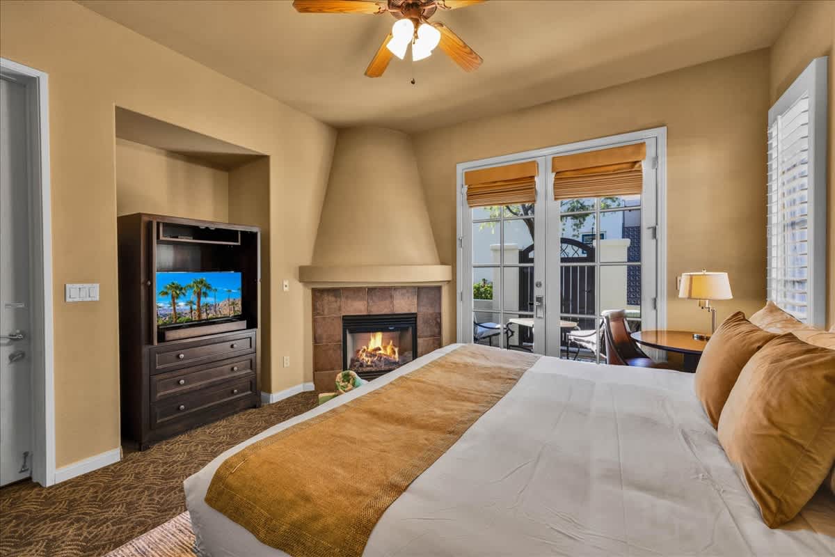 Villa Sunstone Studio #C - Photo 2