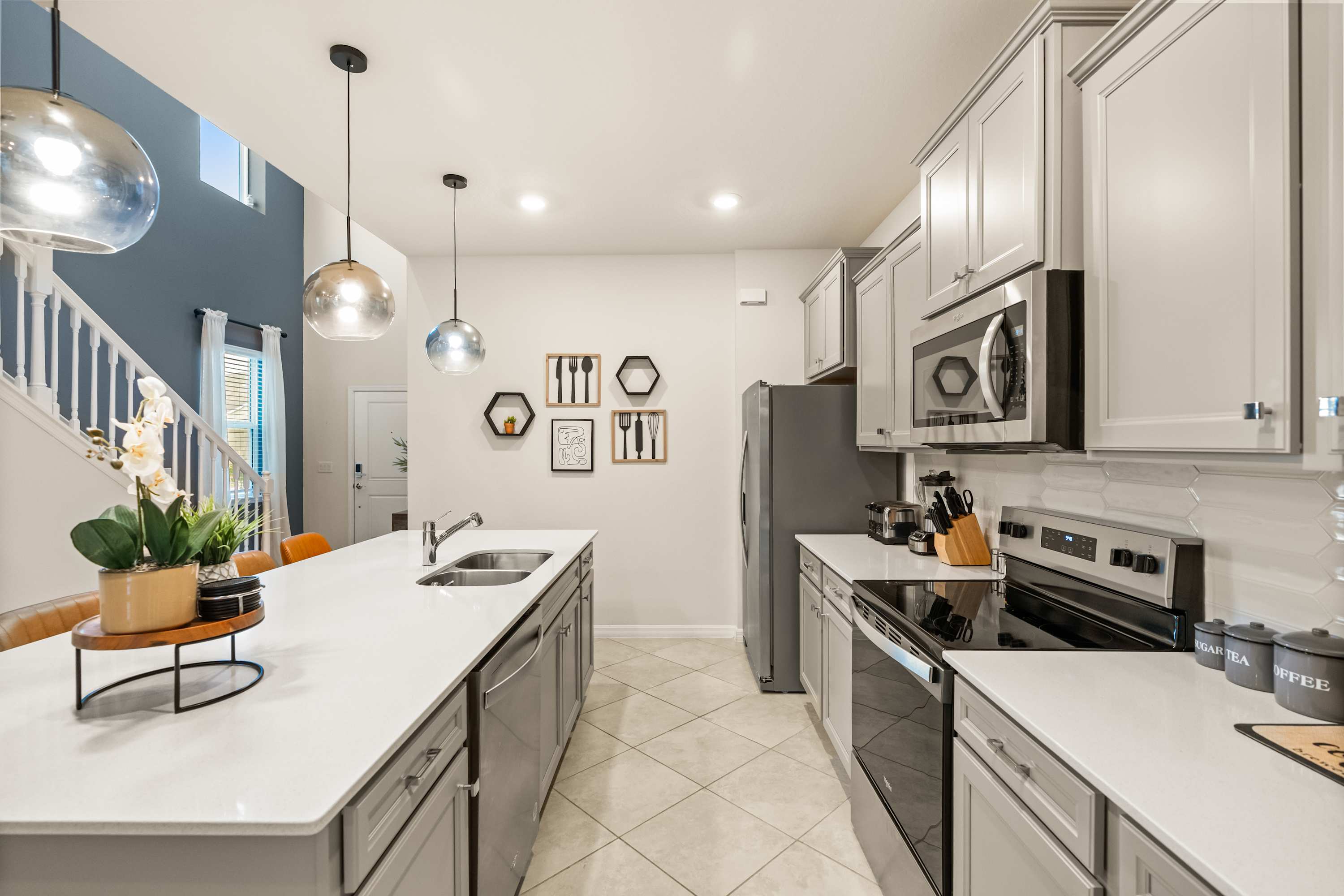 Spacious Clermont Villa, Sleeps 16, Pool & More