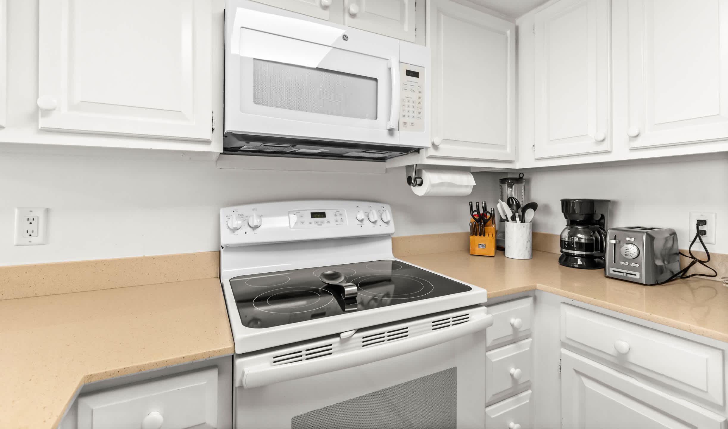 One Seagrove Place 0701 12