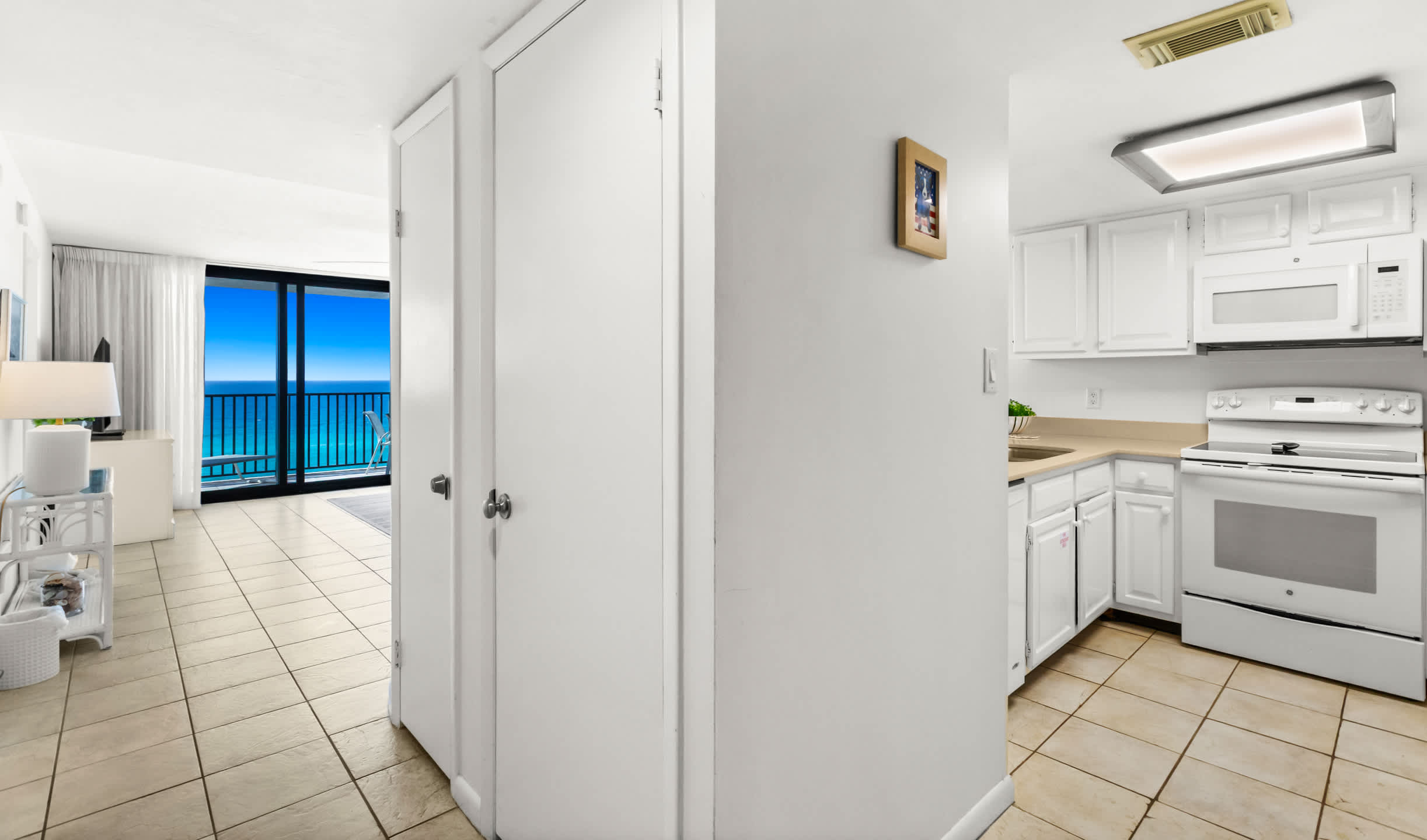 One Seagrove Place 0701 3