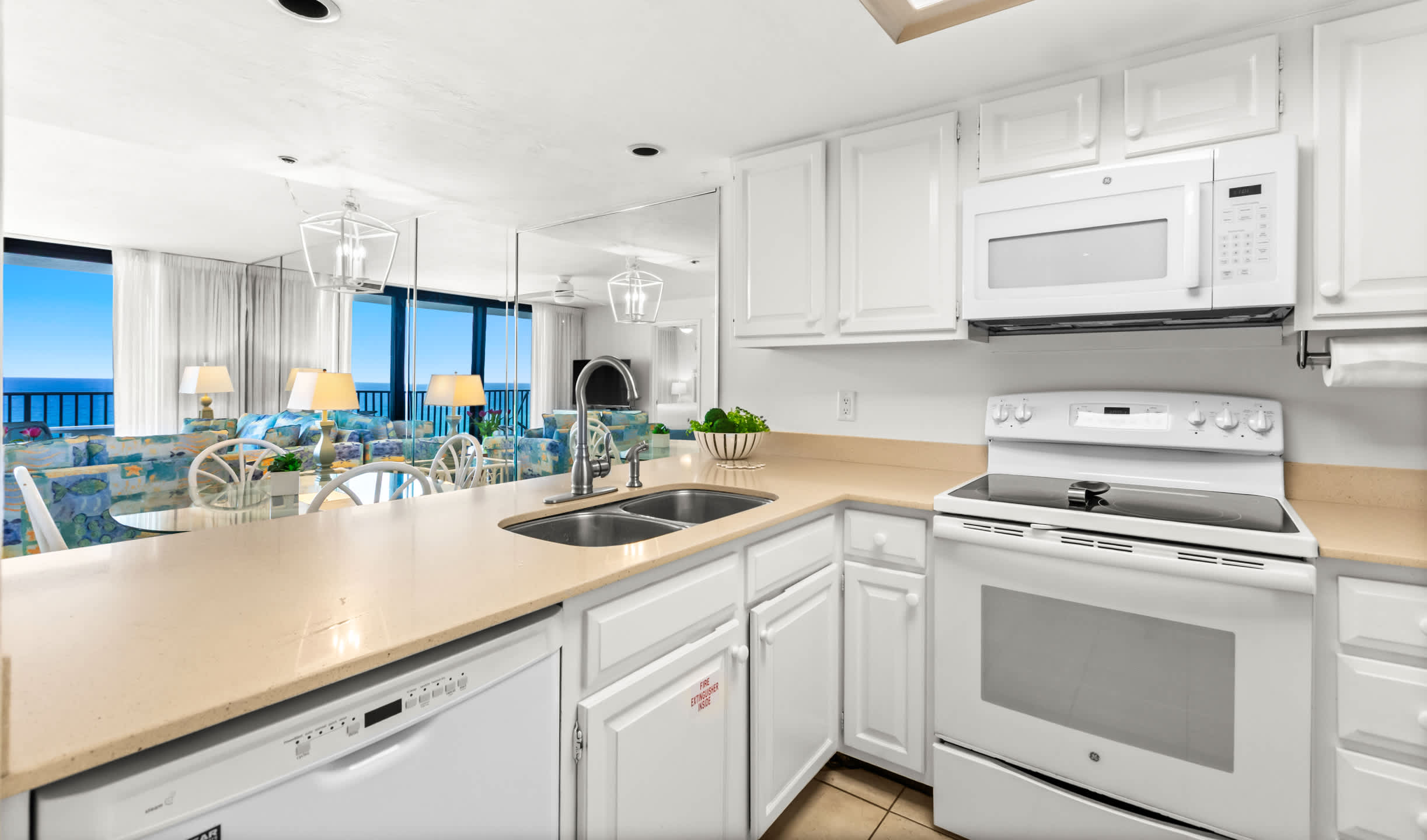 One Seagrove Place 0701 11