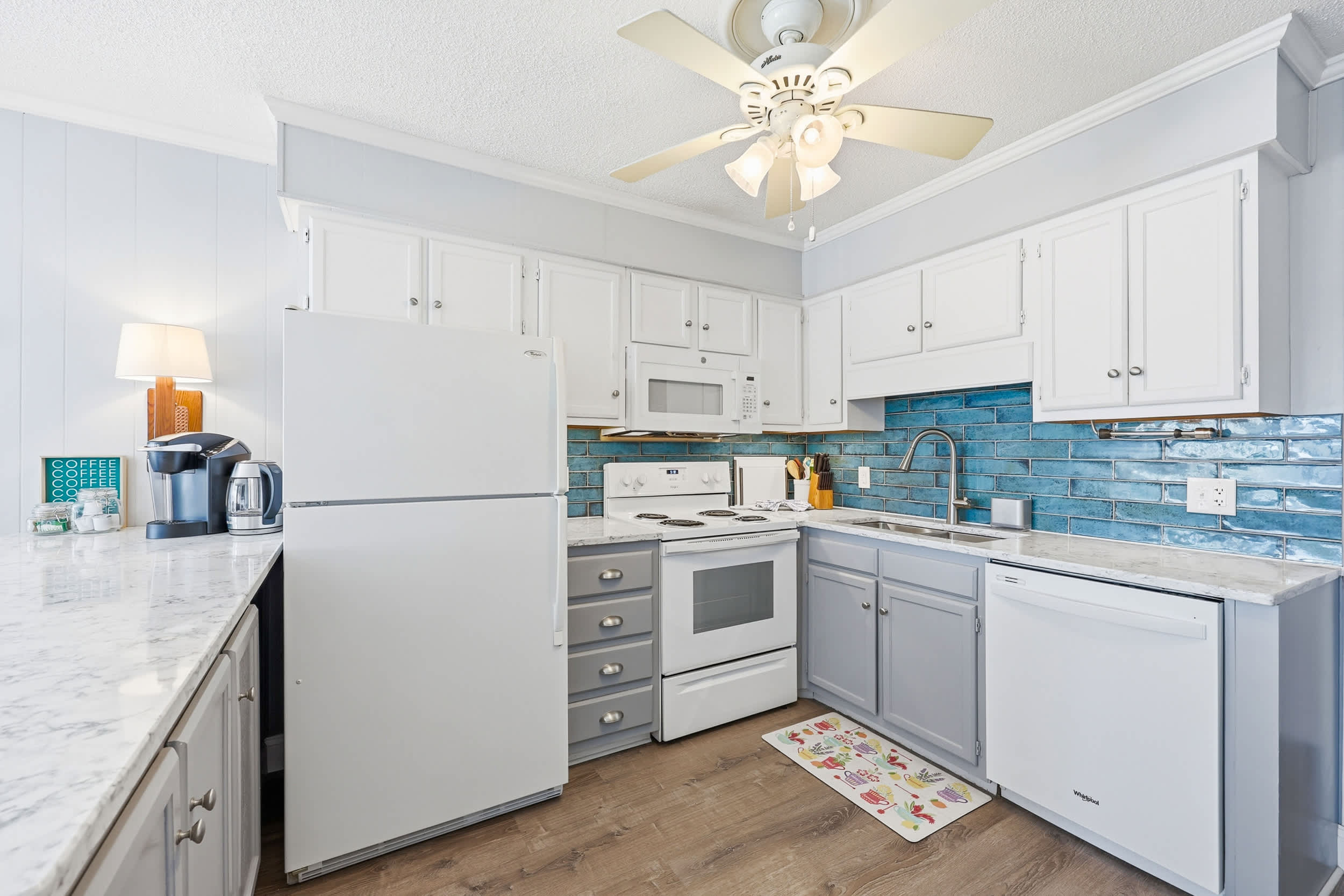 Golden Mile Oceanview Retreat