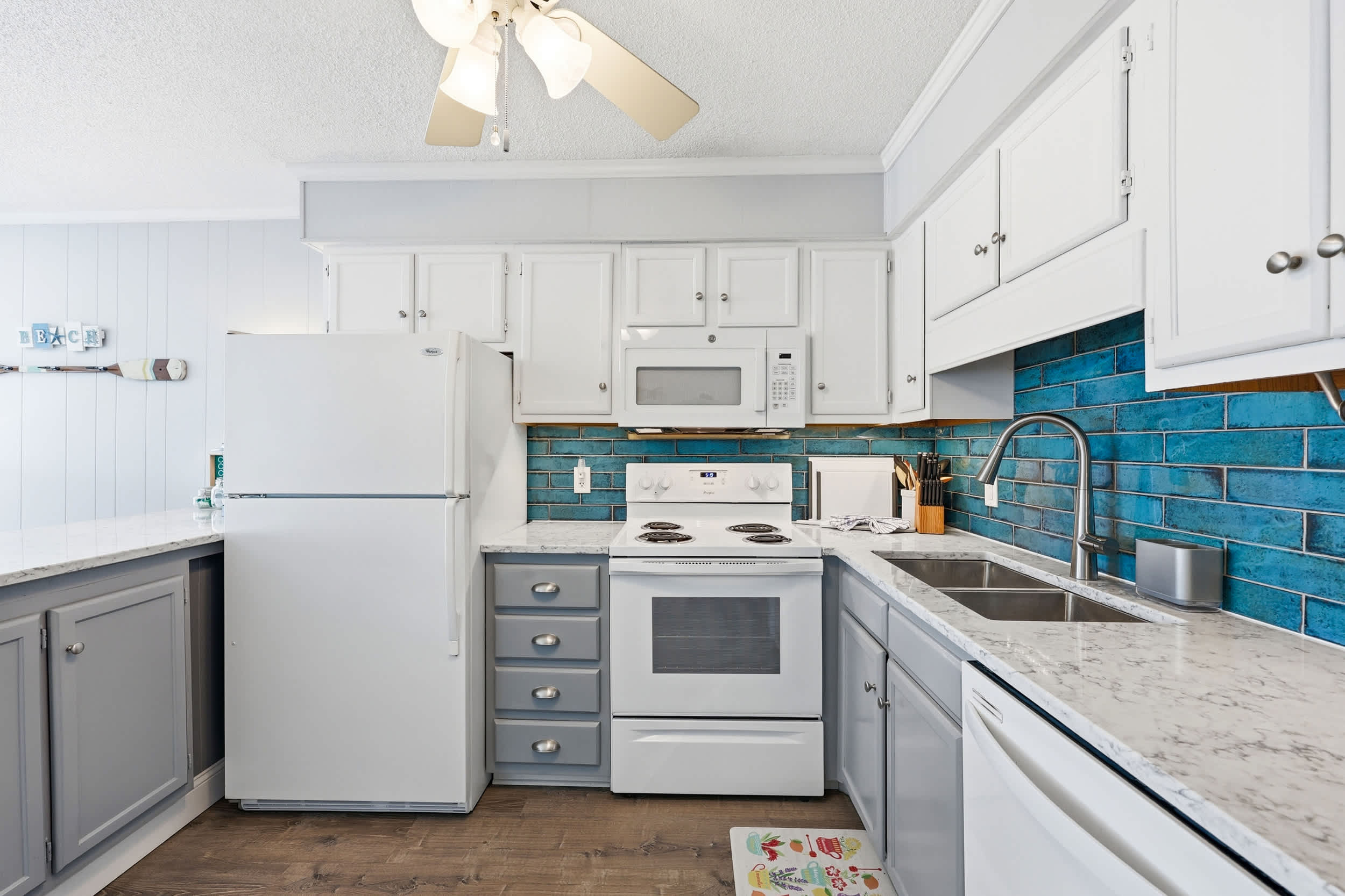 Golden Mile Oceanview Retreat