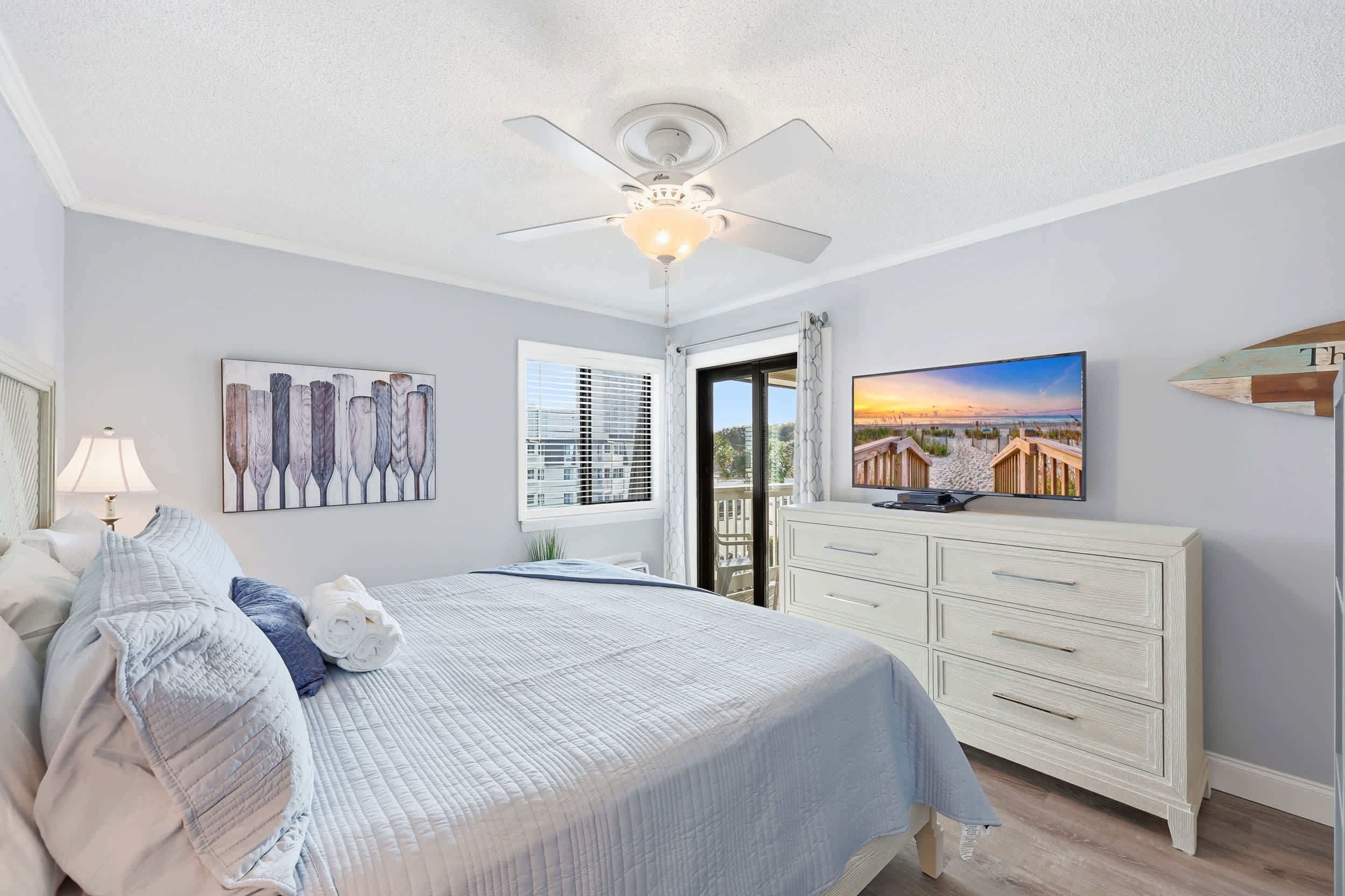 Golden Mile Oceanview Retreat