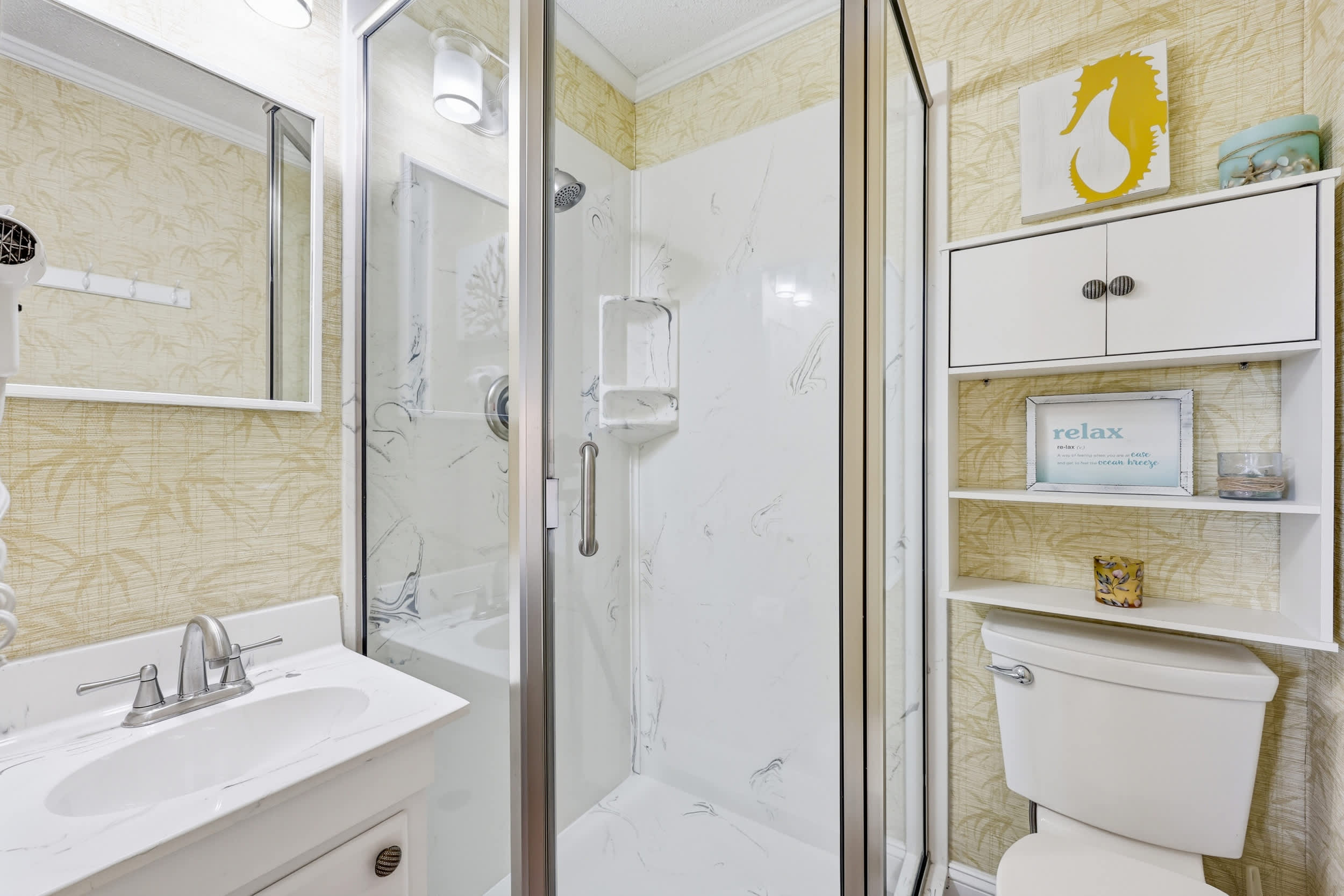 Golden Mile Oceanview Retreat