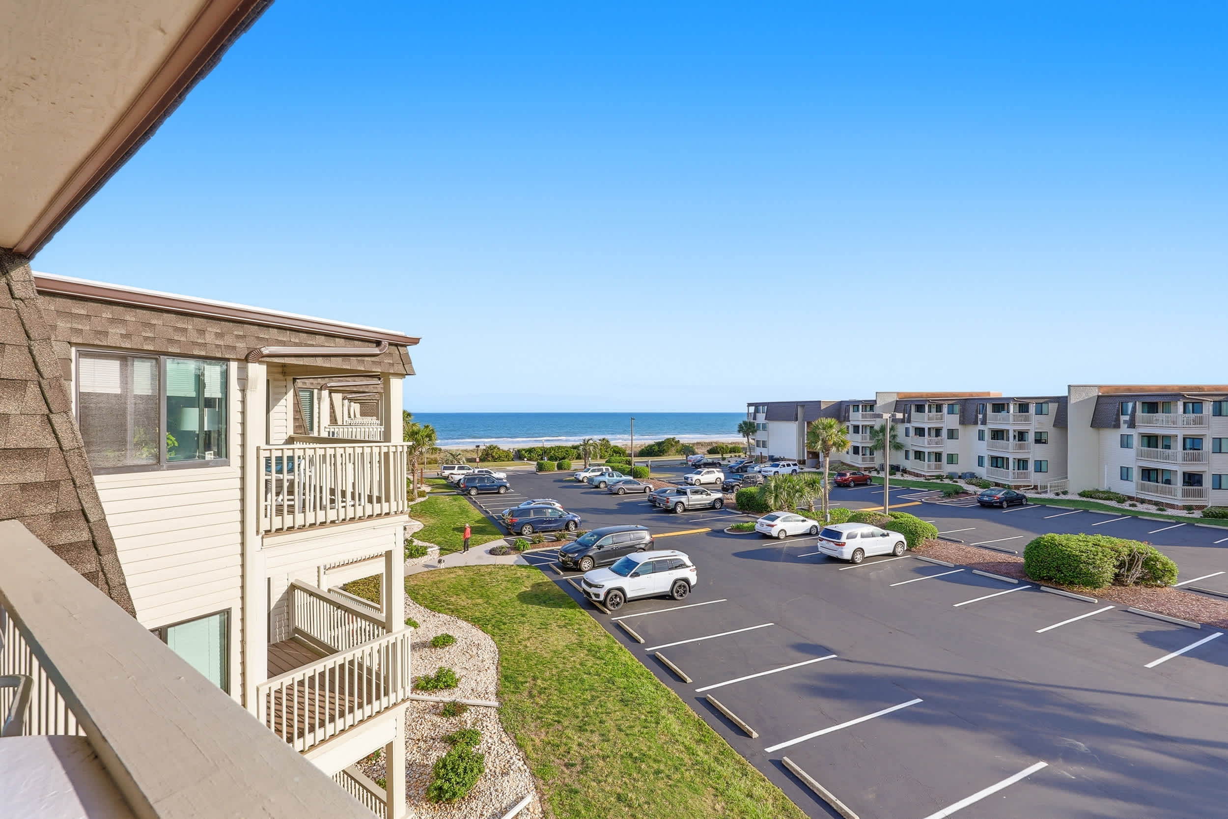 Golden Mile Oceanview Retreat