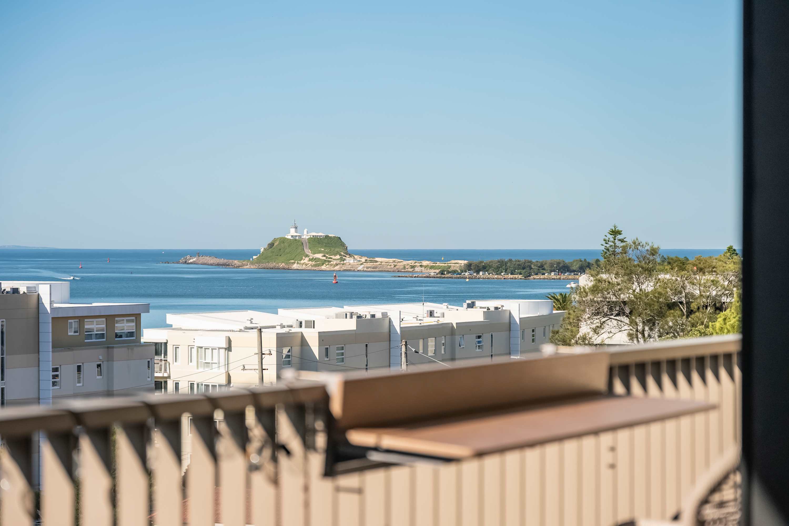 Harbour Suite: Modern 2BR Unit Close to Everything