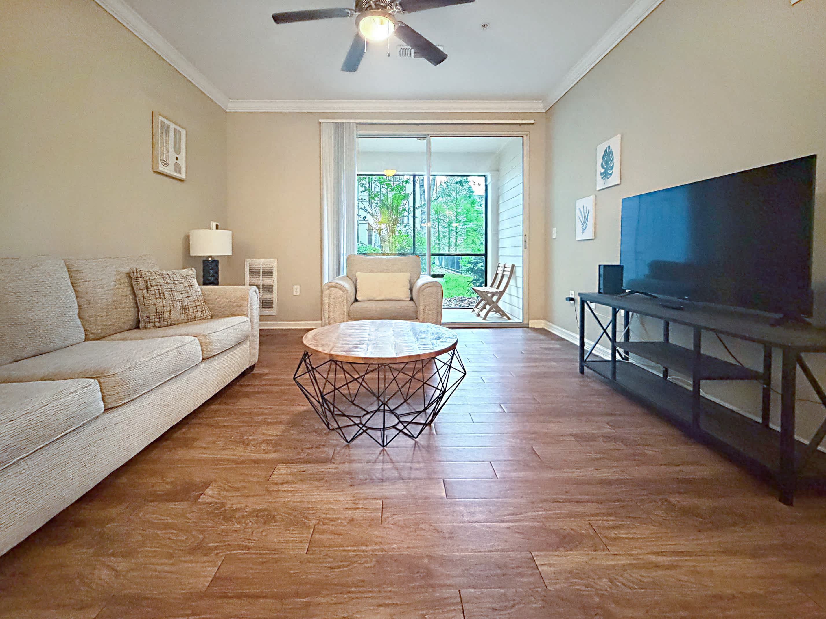 1st Floor Apt with Nature Views, Prime North Tampa