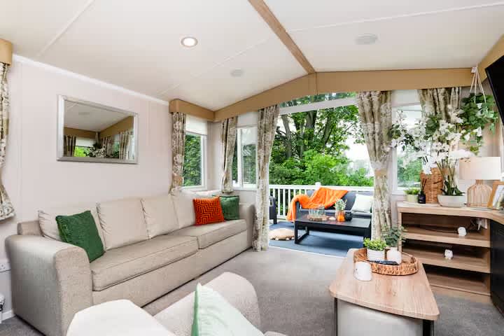 Luxury Beachside Stay Near Edinburgh with FREE Parking & Wi-Fi in Links Road EH32 - Property image 11 - VivreStays