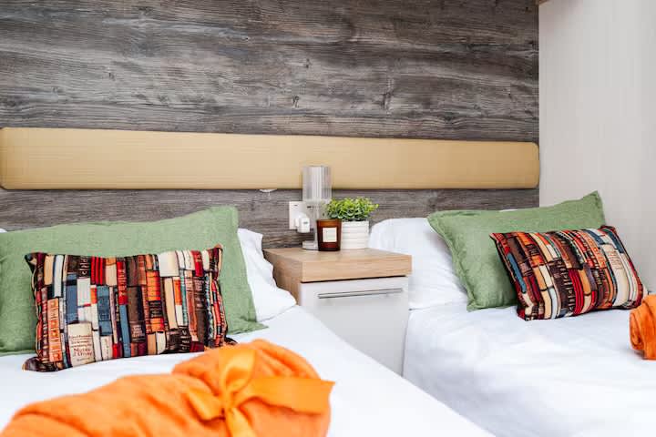 Luxury Beachside Stay Near Edinburgh with FREE Parking & Wi-Fi in Links Road EH32 - Property image 16 - VivreStays