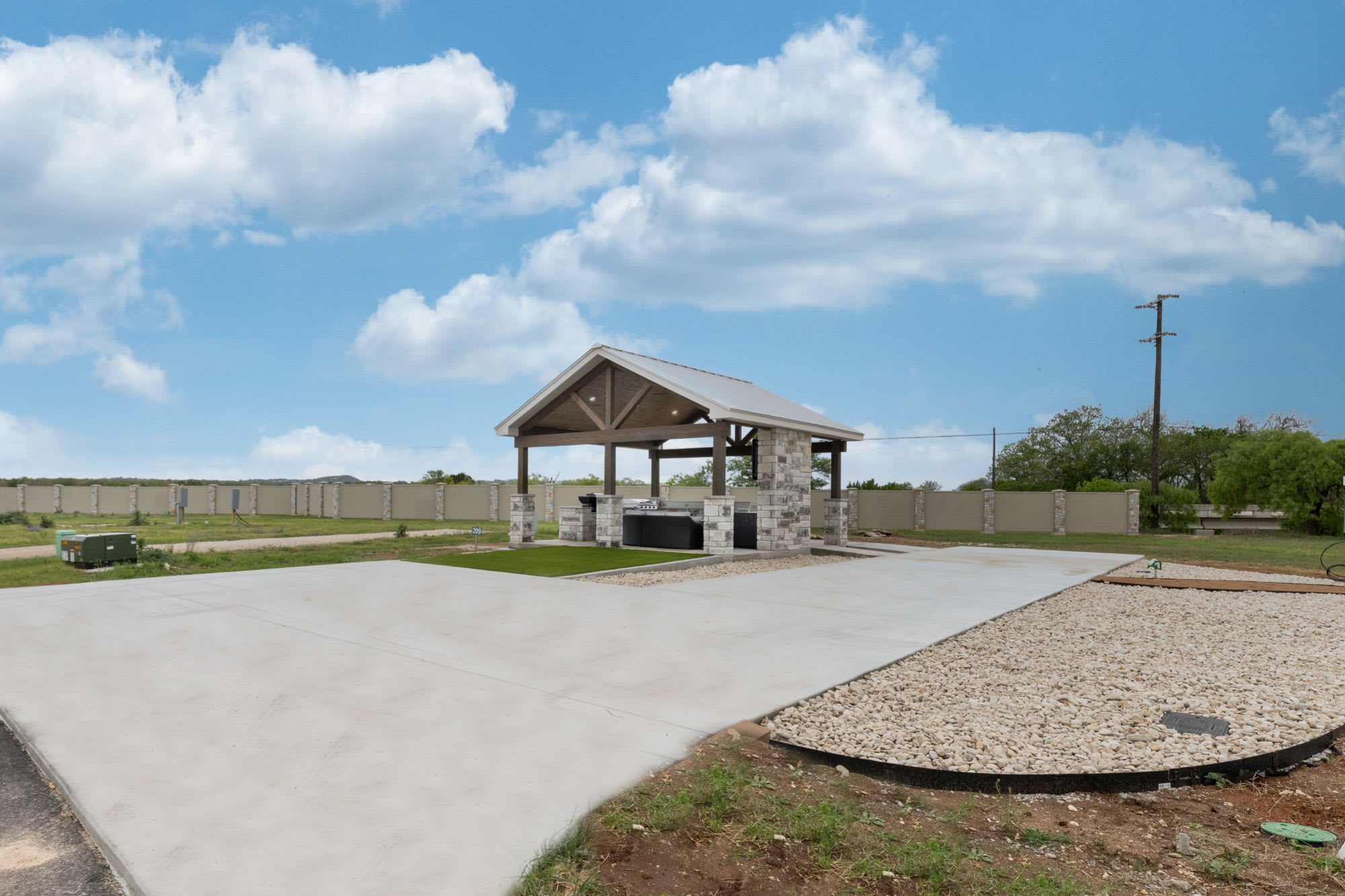 The Ravish Pad - Lot 209 | Photo 15