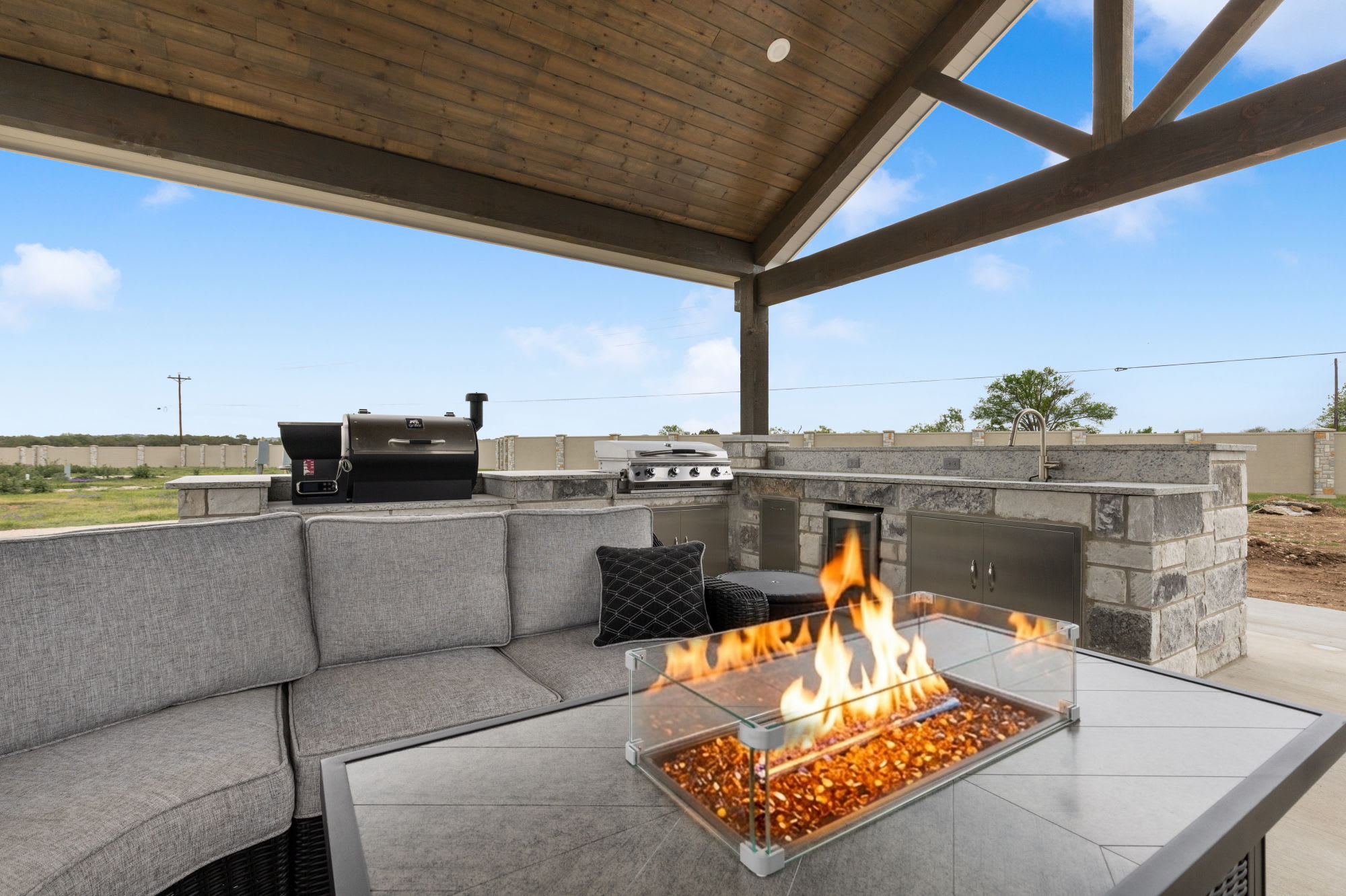 The Ravish Pad - Lot 209 | Photo 5