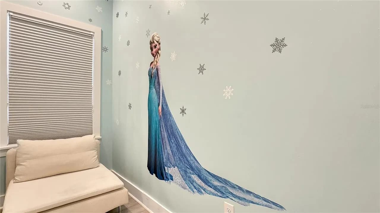 Villa with heated pool & theater, Reunion Resort