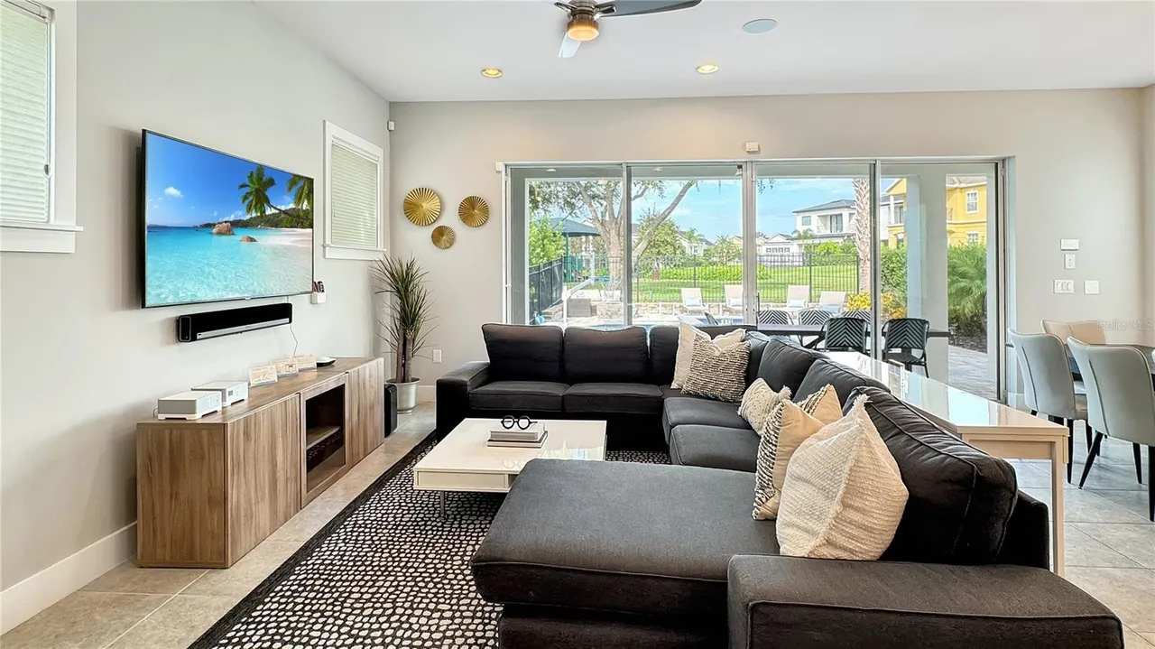 Villa with heated pool & theater, Reunion Resort