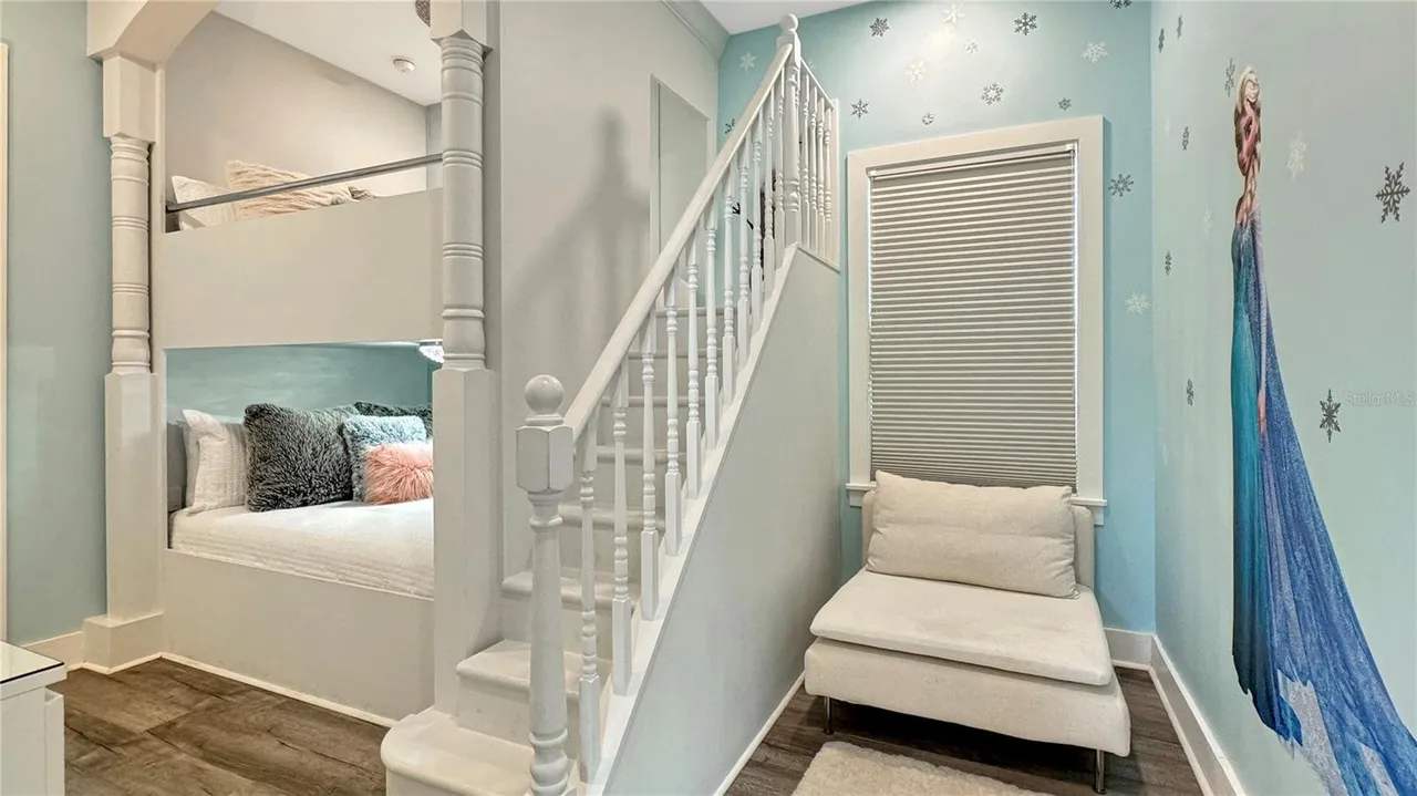 Villa with heated pool & theater, Reunion Resort