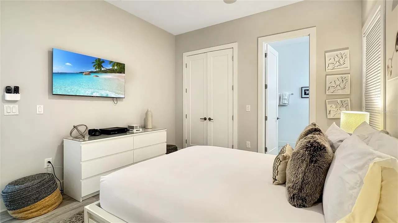 Villa with heated pool & theater, Reunion Resort