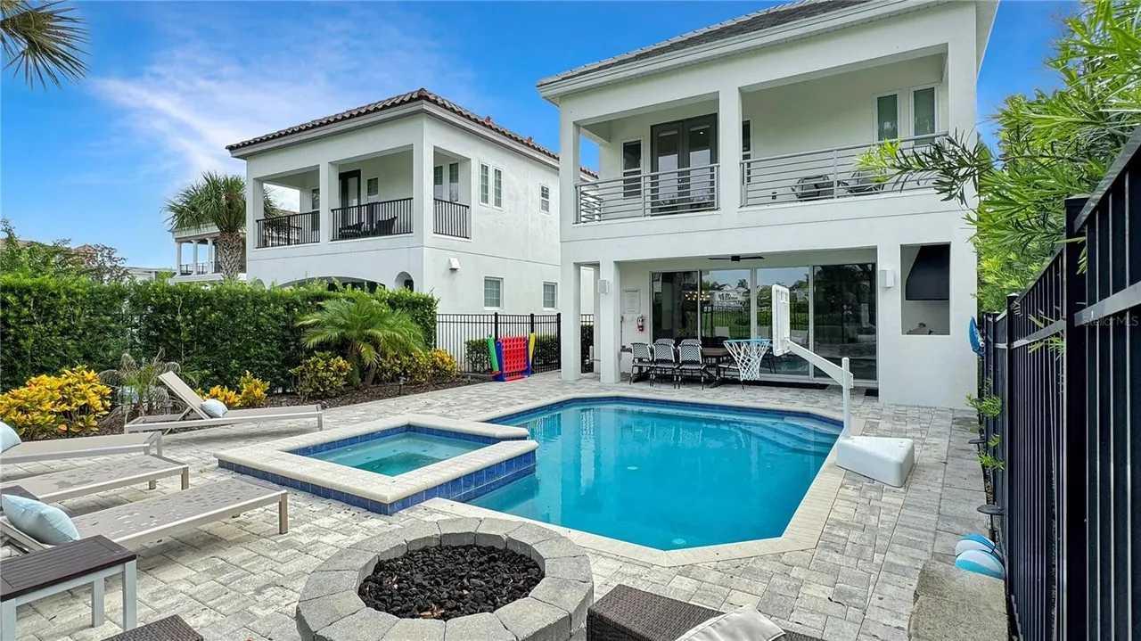 Villa with heated pool & theater, Reunion Resort