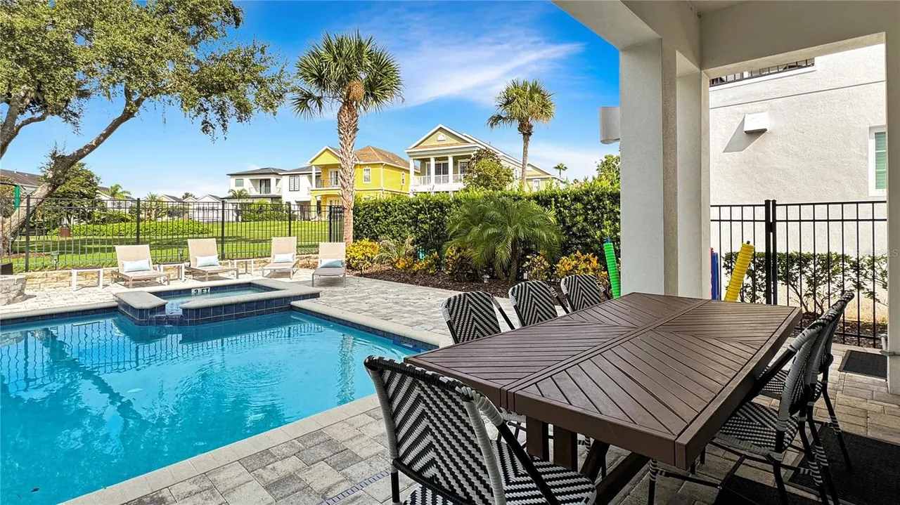 Villa with heated pool & theater, Reunion Resort